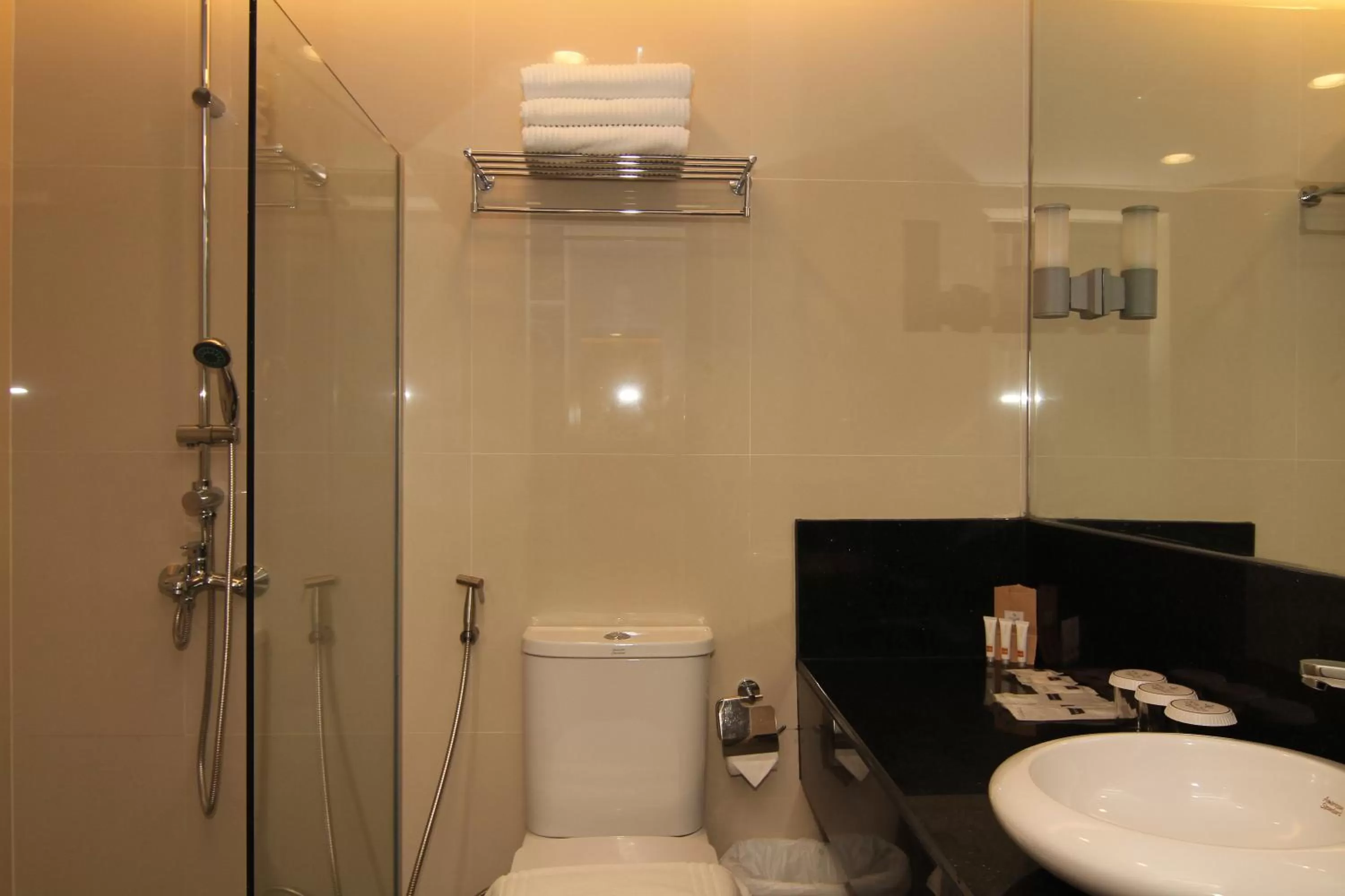 Shower in Cebu Hotel Plus