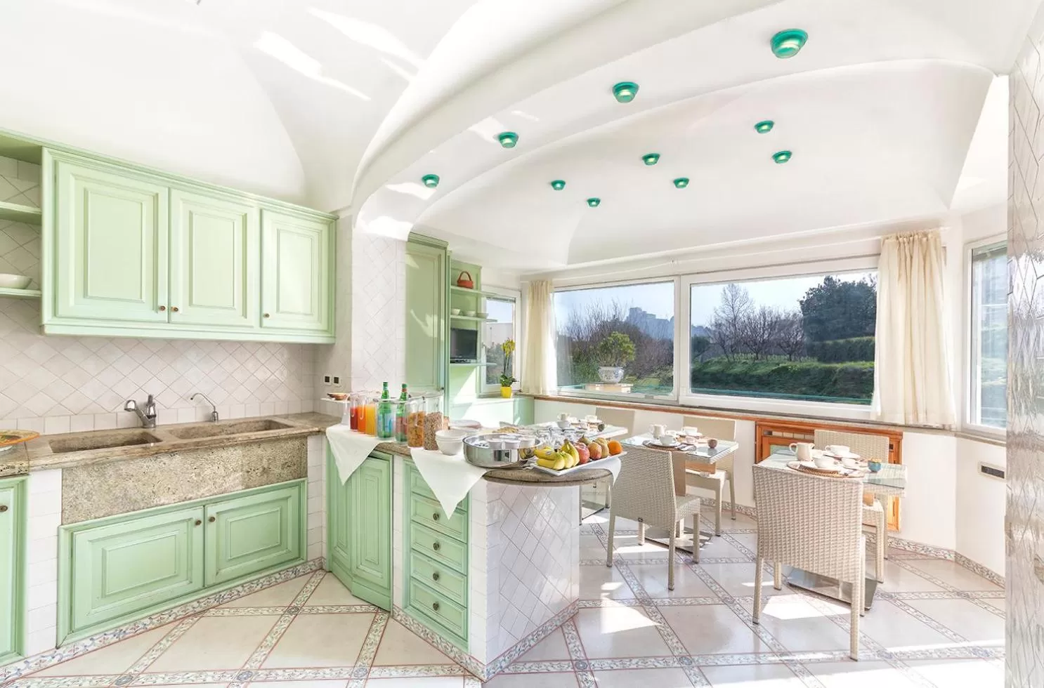 Communal kitchen in B&B Marcantonio - Ischia Ponte