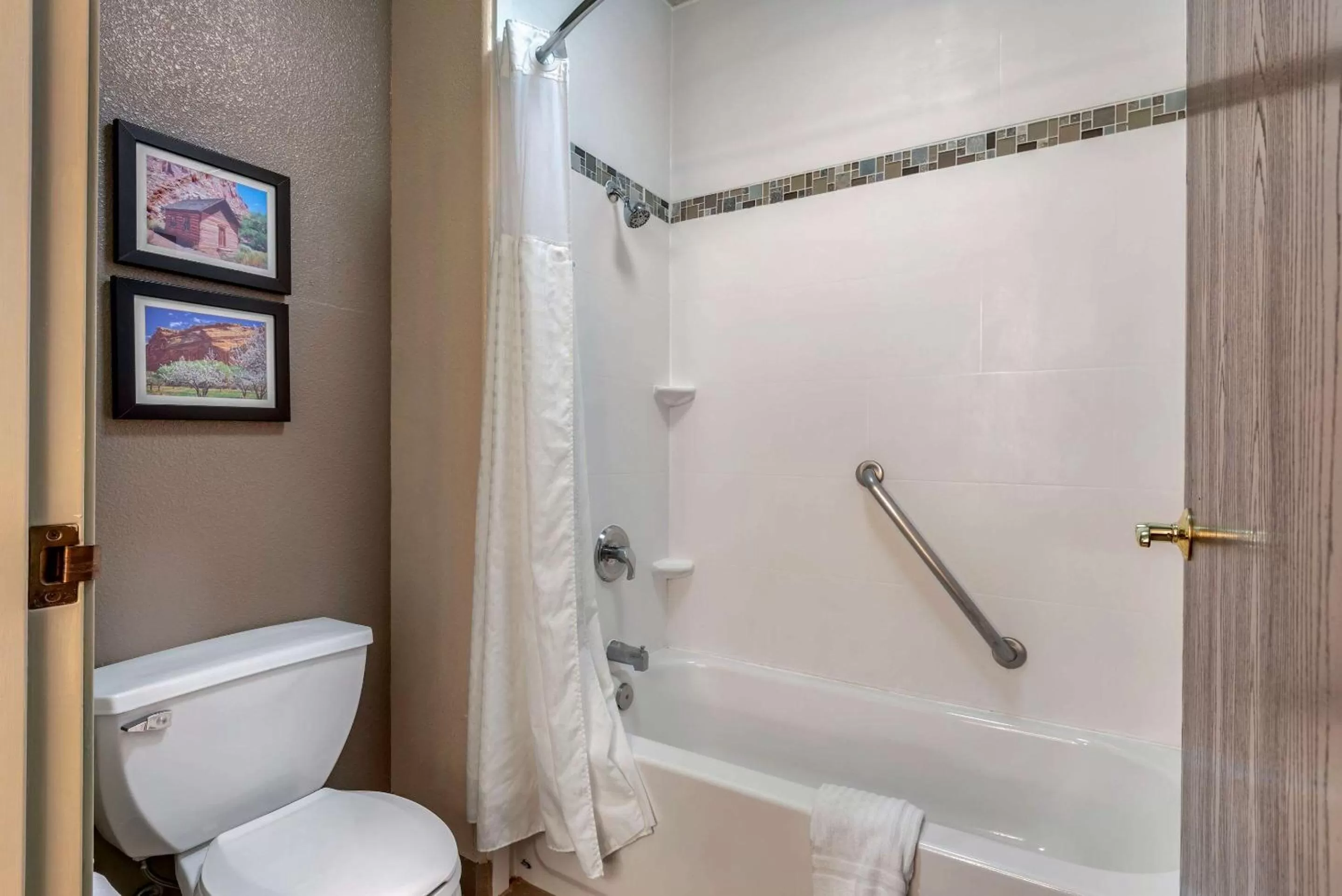 Photo of the whole room in Comfort Inn & Suites Fruita - Grand Junction