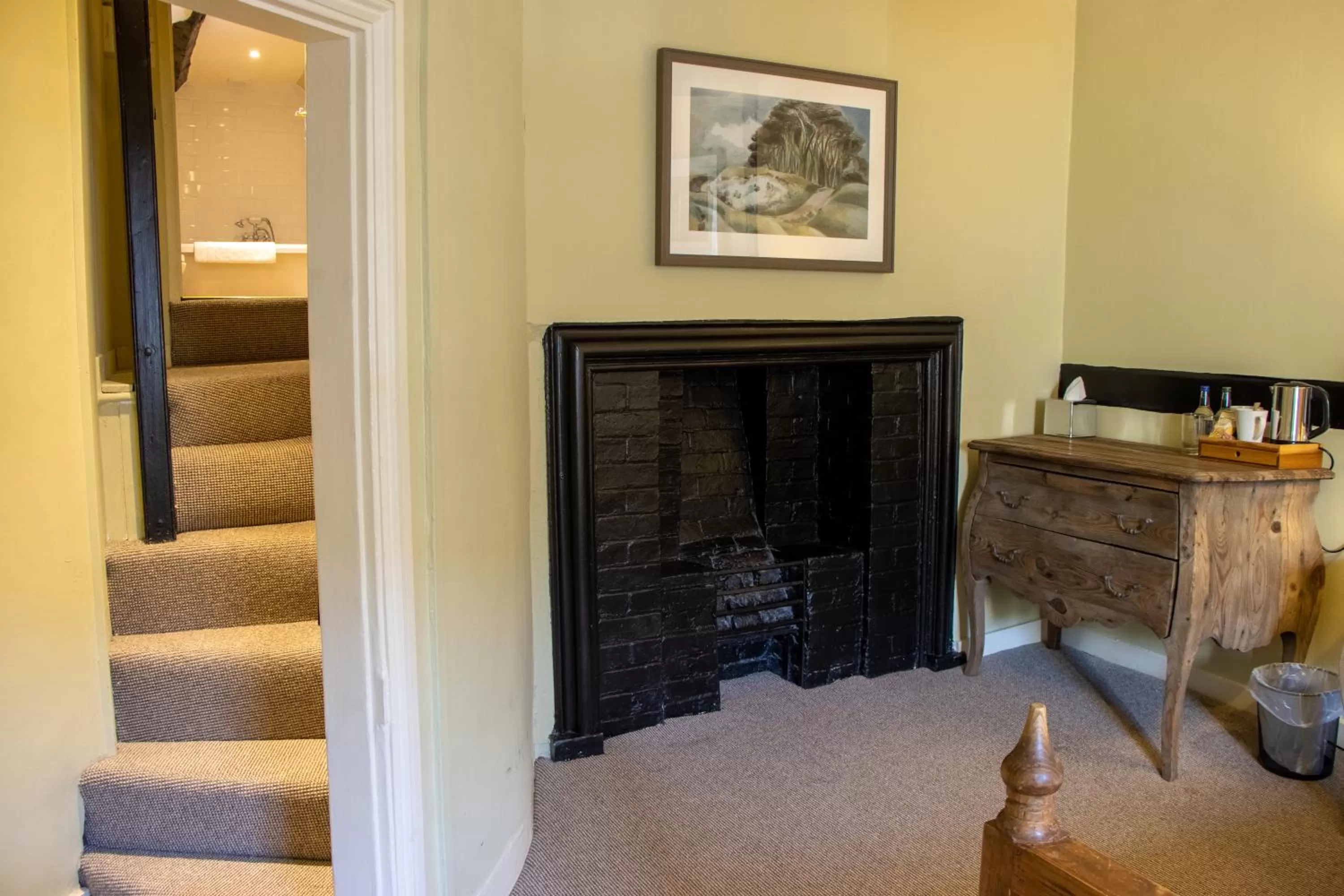 Bedroom in The Green Dragon