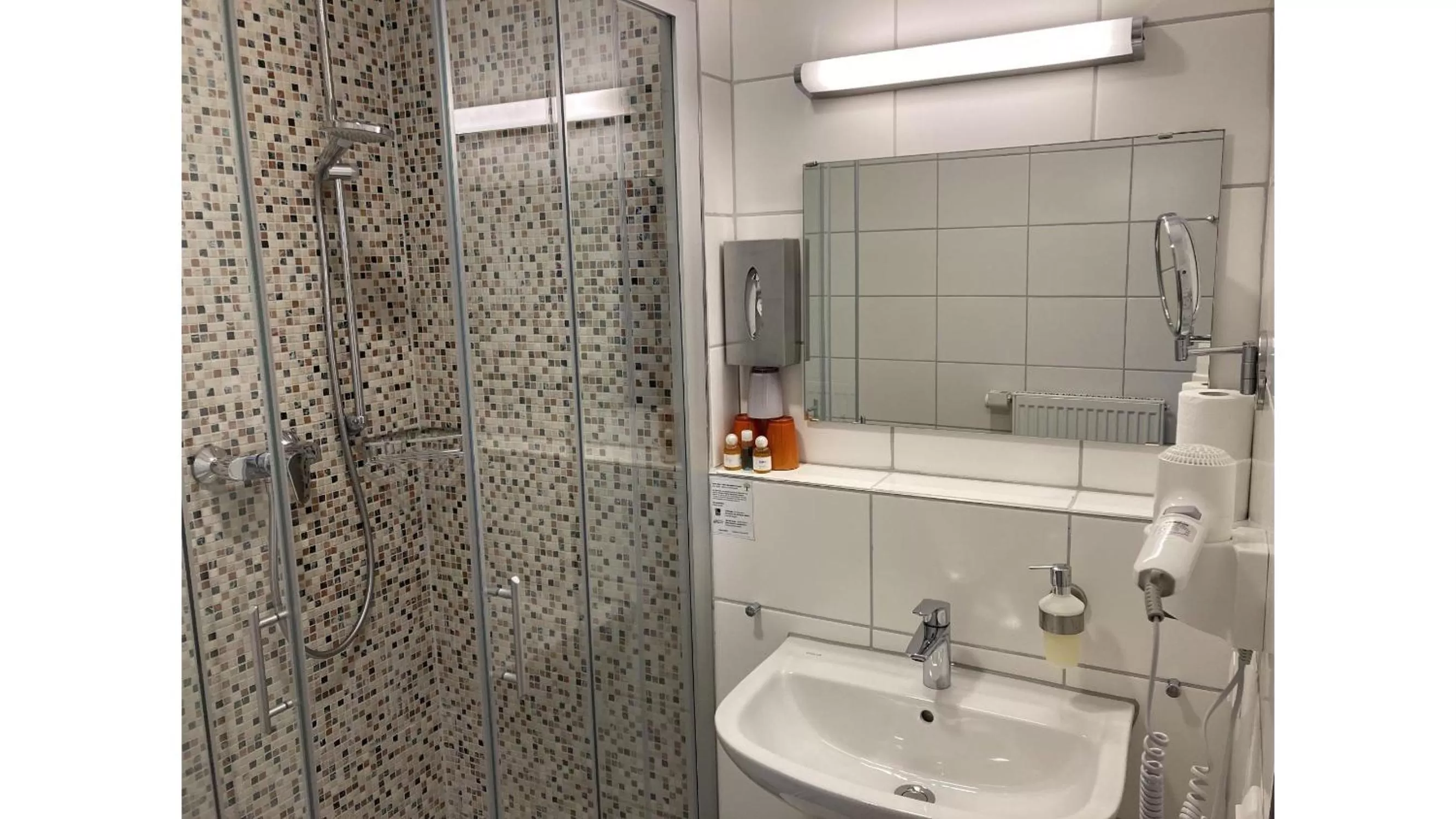 Bathroom in Hotel Adler mit Gasthaus