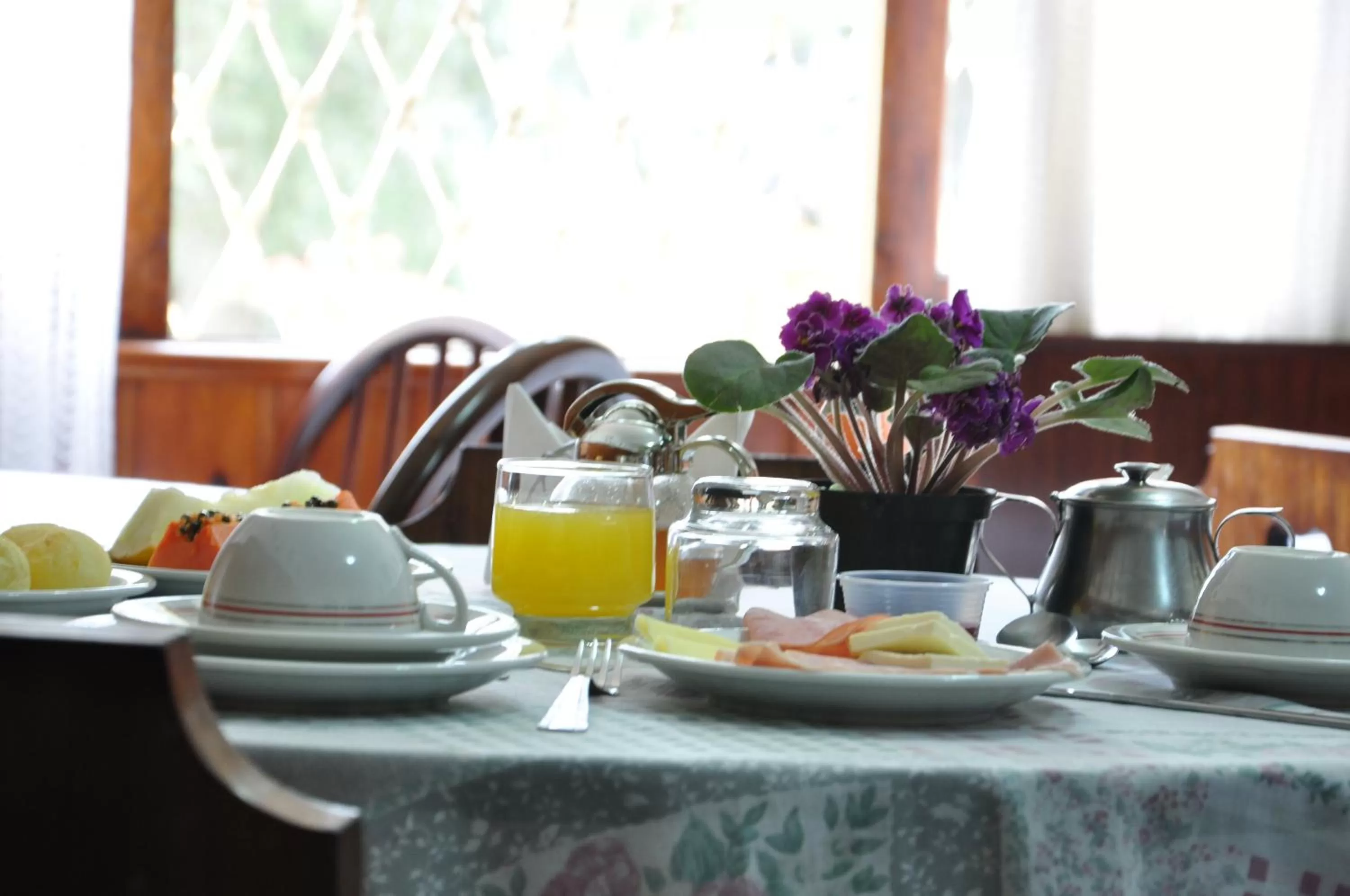 Restaurant/Places to Eat in Pousada Curumi