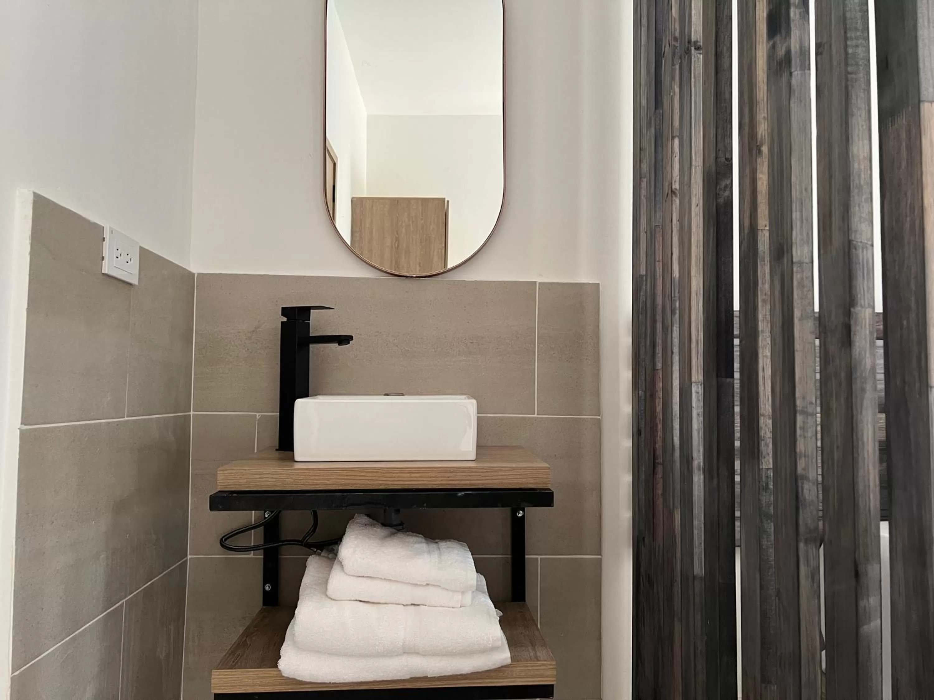 Toilet, Bathroom in HOTEL 9.5 SAN FERNANDO