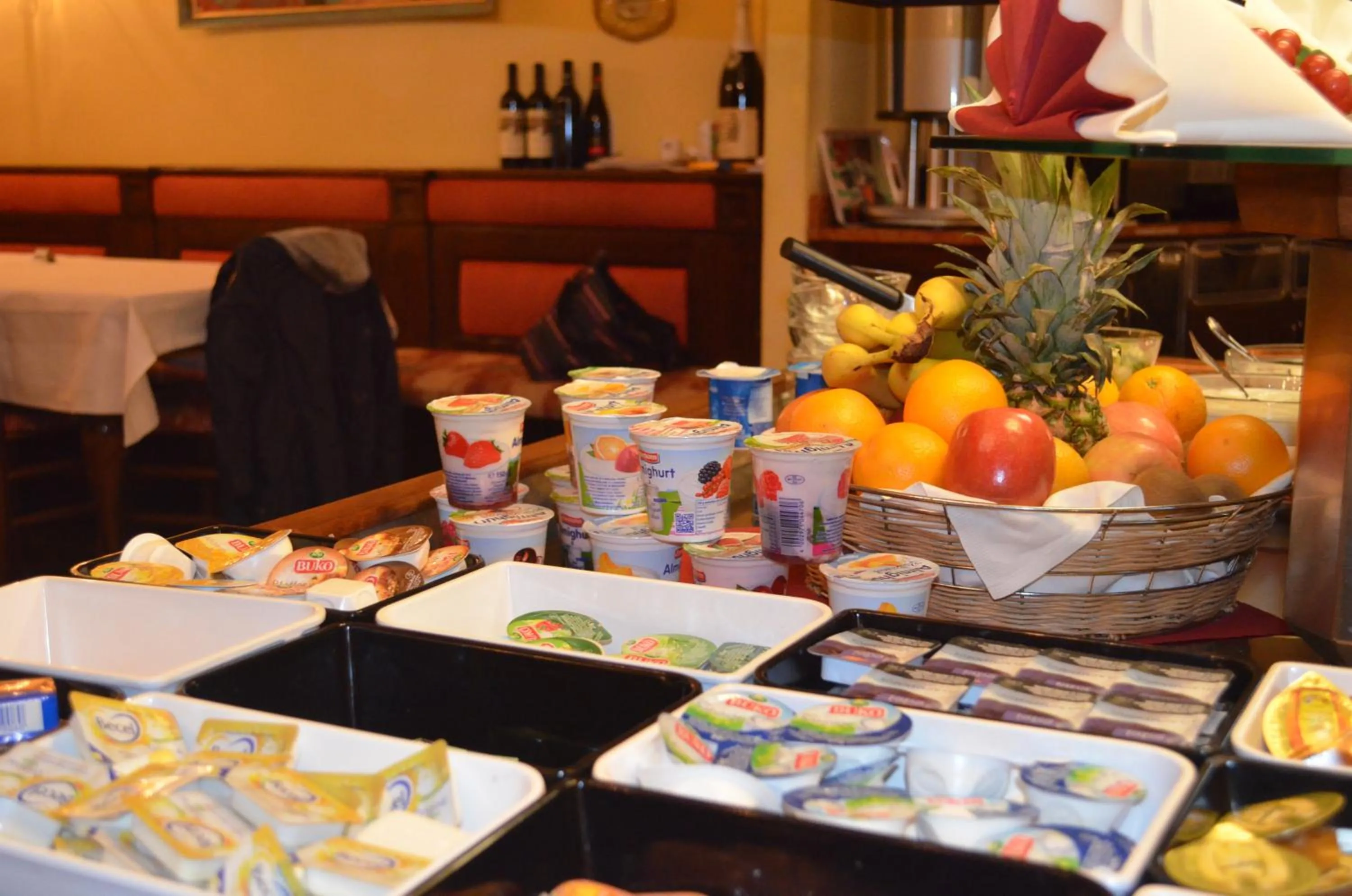 Buffet breakfast in Hotel Landhaus Milser