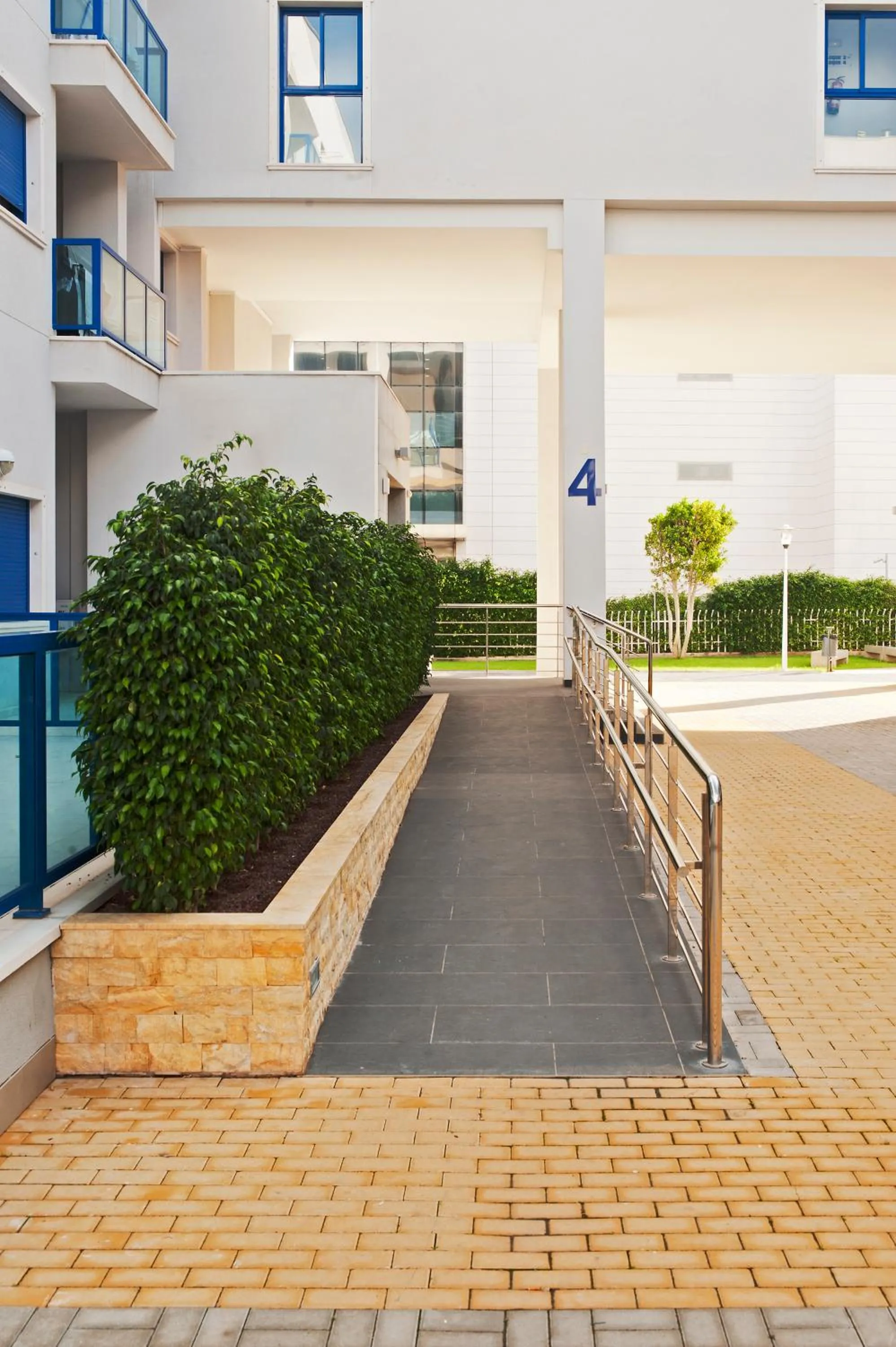 Facade/entrance in Alicante Hills