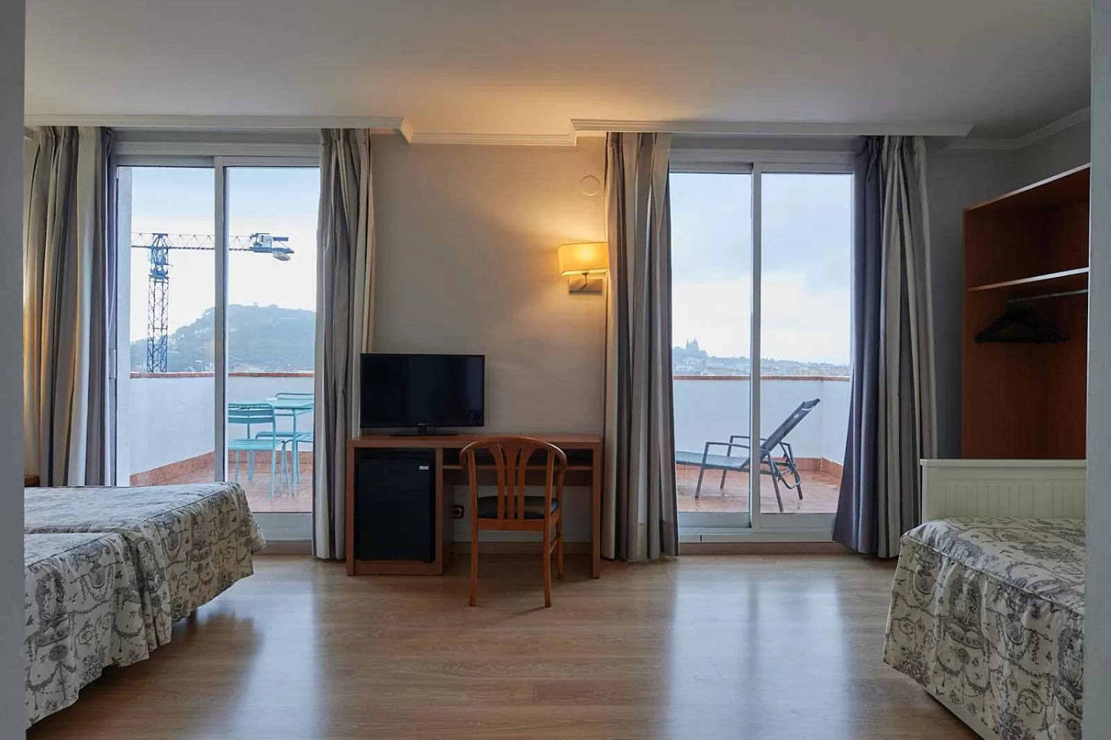 Bedroom, Bed in Ramblas Hotel