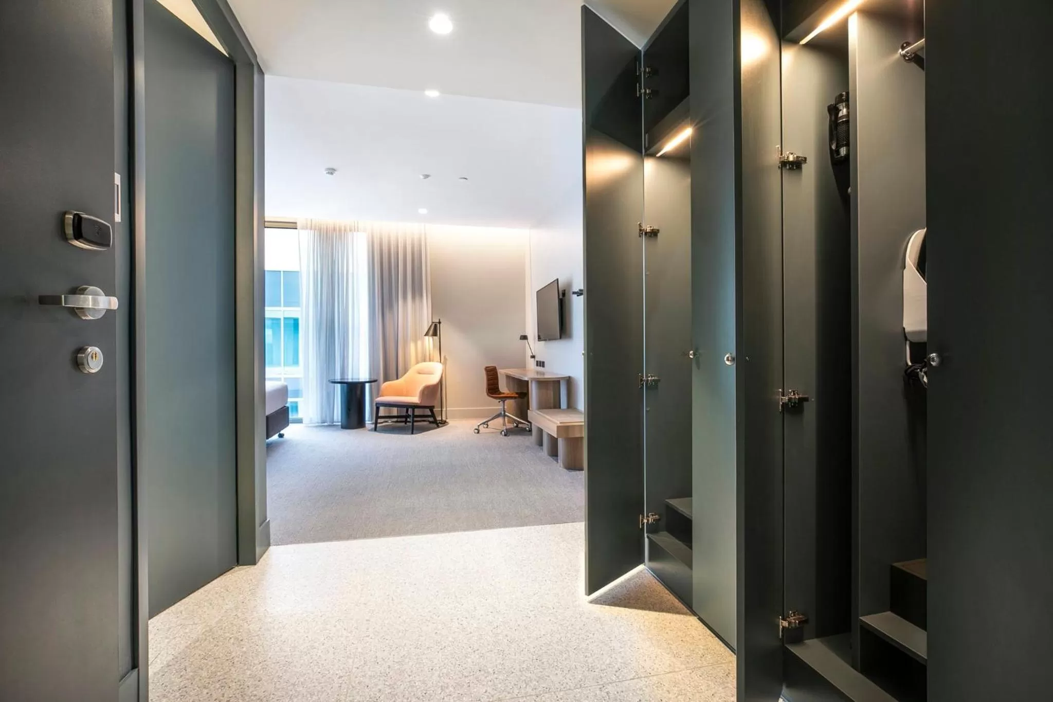 Photo of the whole room, Bed in Holiday Inn Werribee by IHG