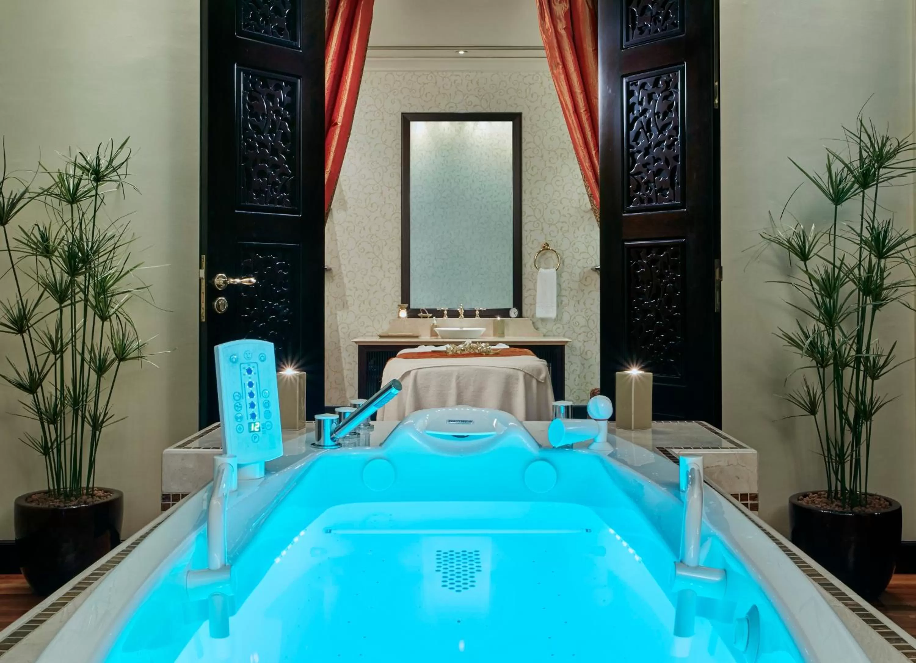 Spa and wellness centre/facilities in Crowne Plaza Kuwait Al Thuraya City by IHG