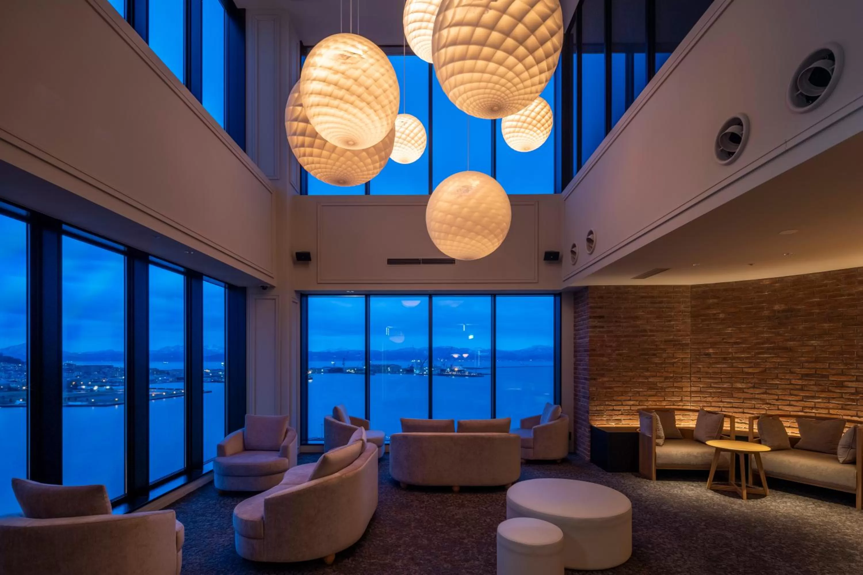 Lounge or bar in Tokyu Stay Hakodate Asaichi Akarinoyu