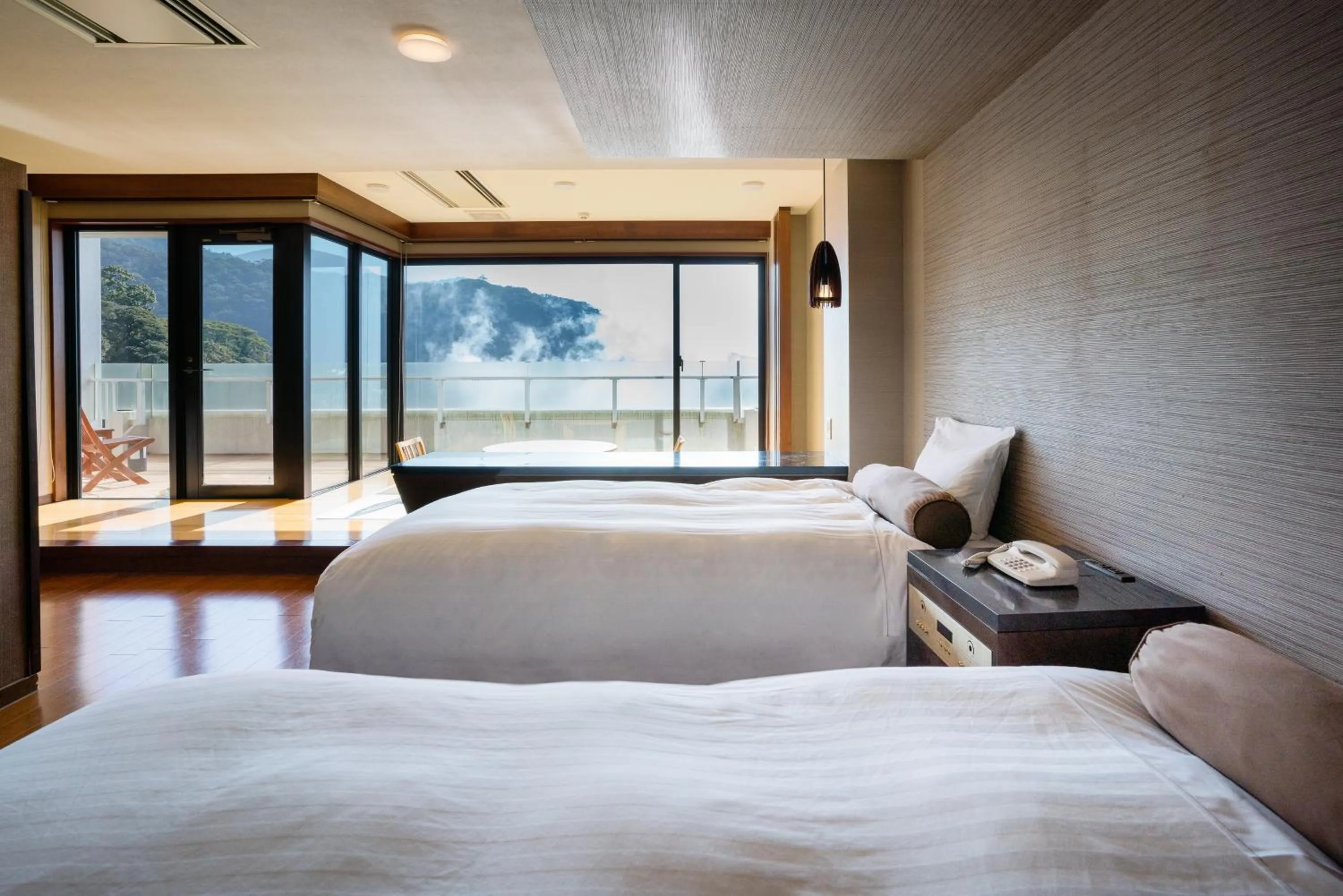 Bed in Kirishima Kokusai Hotel