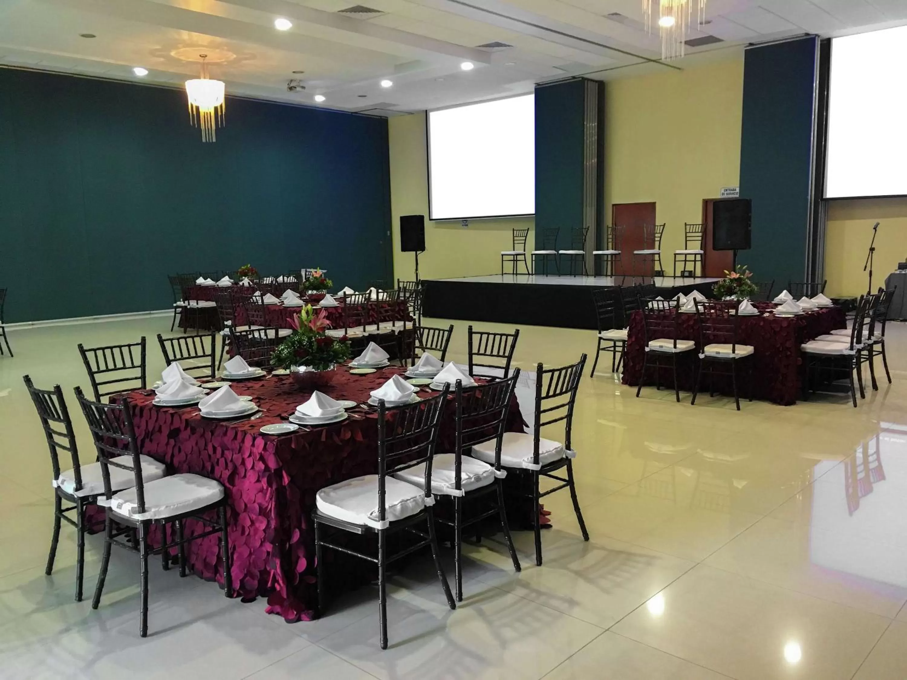 Meeting/conference room in Hampton Inn & Suites by Hilton Aguascalientes Aeropuerto