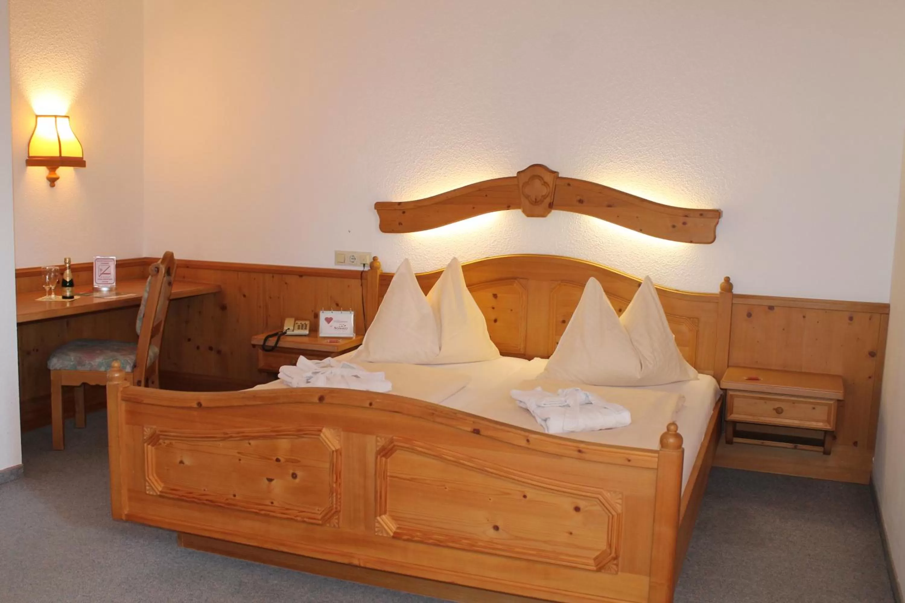 Bed in Hotel Restaurant Schwartz