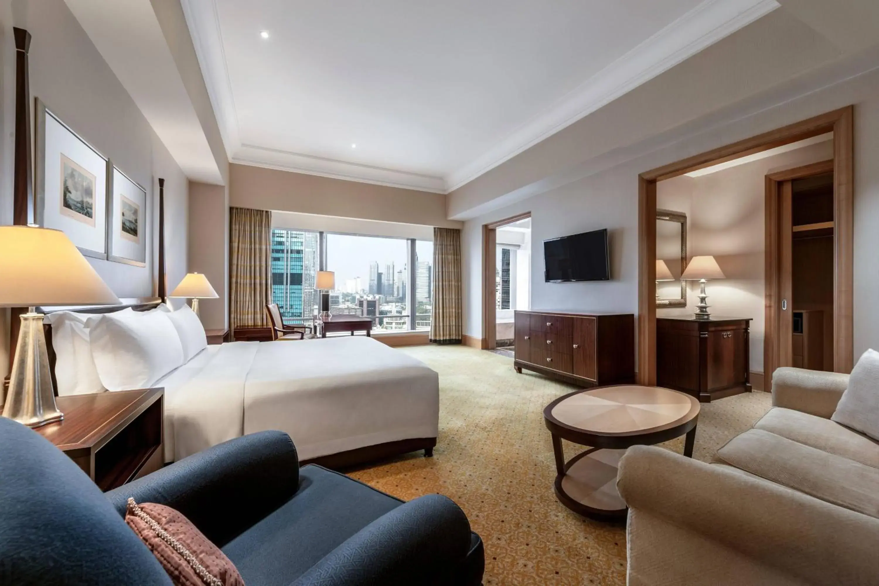 Grand King Room with City View - single occupancy in The Ritz-Carlton Jakarta, Mega Kuningan Grand King Room with City View - single occupancy in The Ritz-Carlton Jakarta, Mega Kuningan