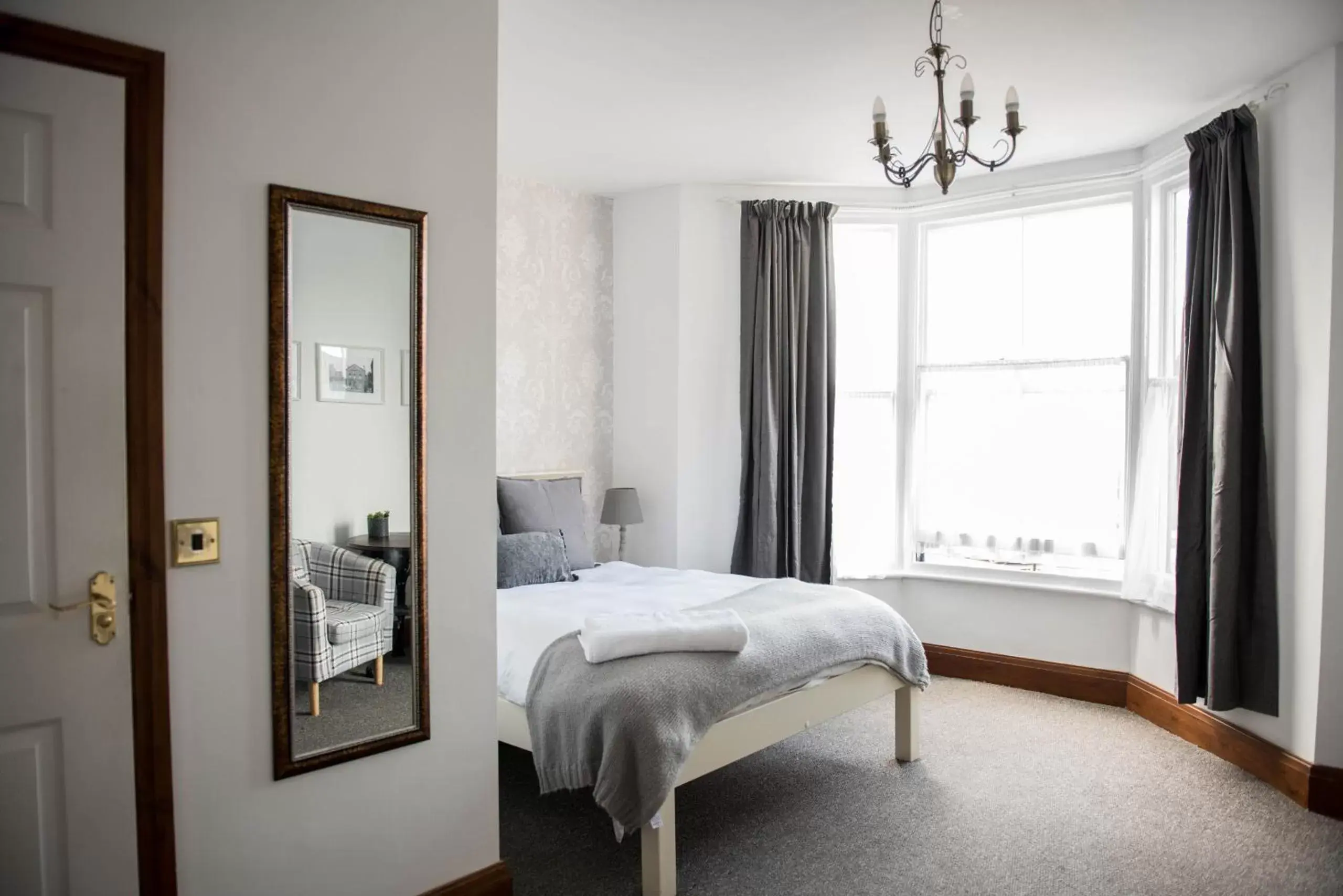 Superior Double Room - single occupancy in The George Hotel Superior Double Room - single occupancy in The George Hotel