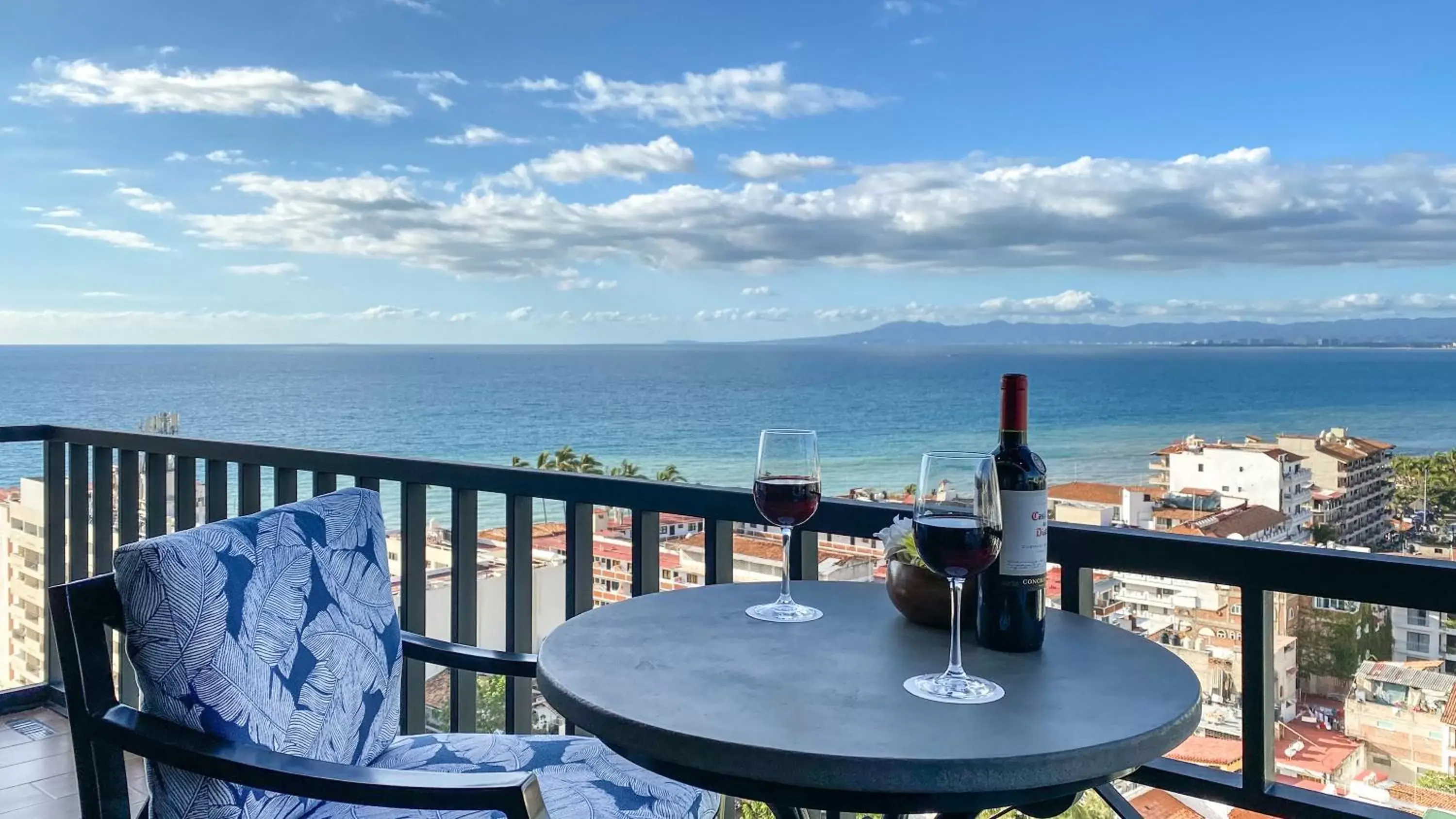 Deluxe Suite with Sea View in Pinnacle Resorts 179 - Adults Only Deluxe Suite with Sea View in Pinnacle Resorts 179 - Adults Only