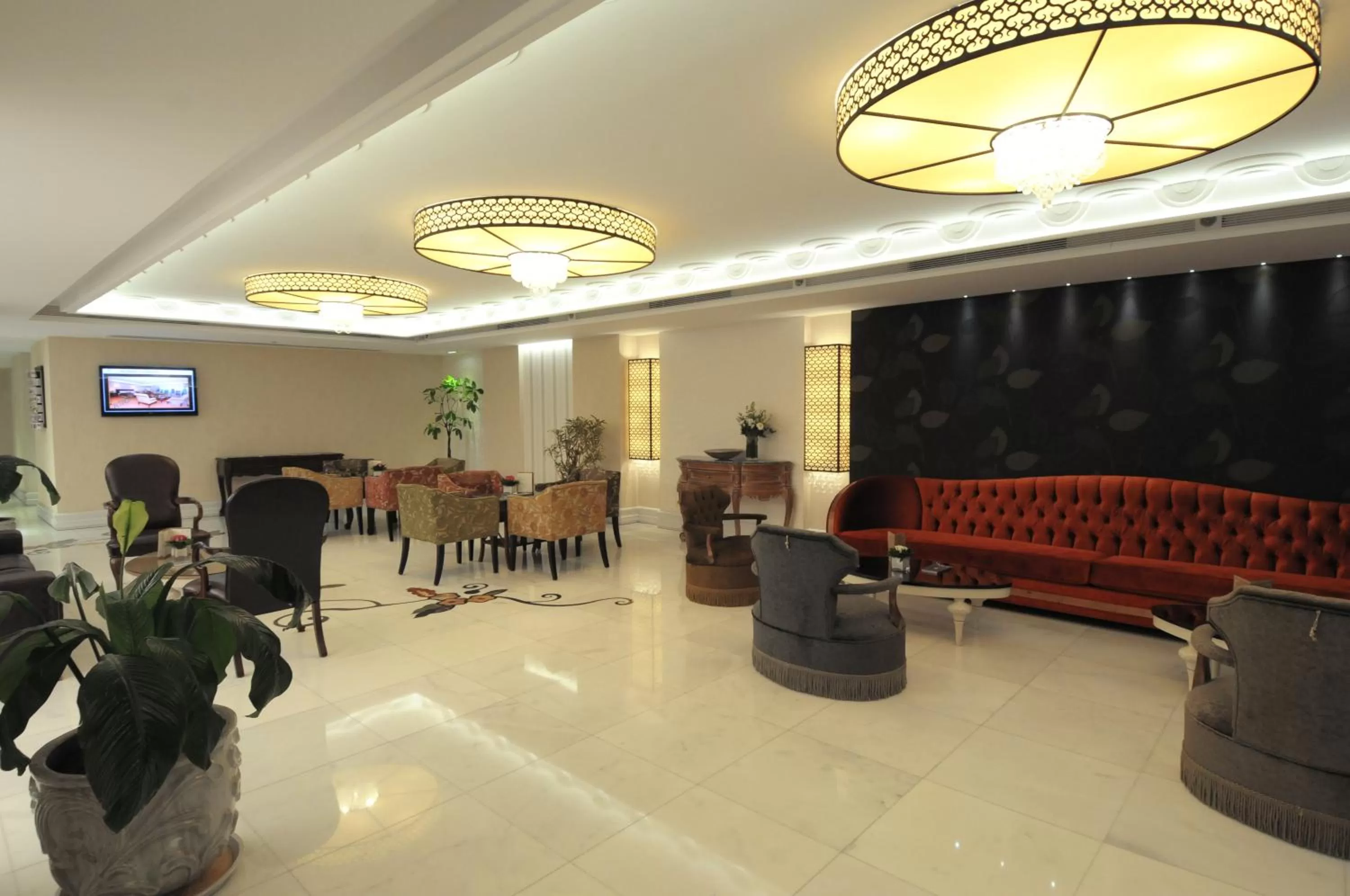 Lobby or reception in Taksim Gonen Hotel