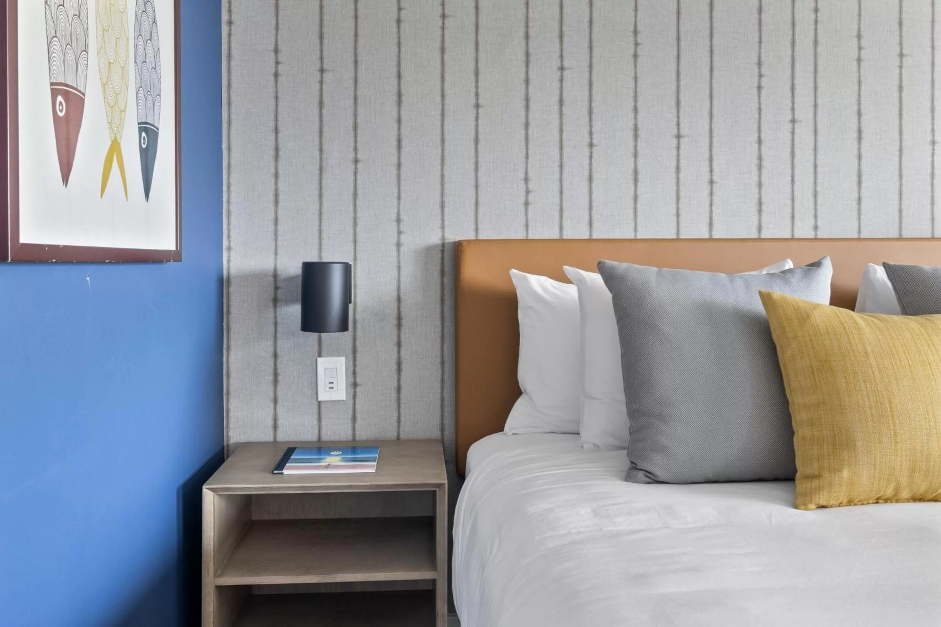 Bed in Sea Harbor Hotel - San Diego