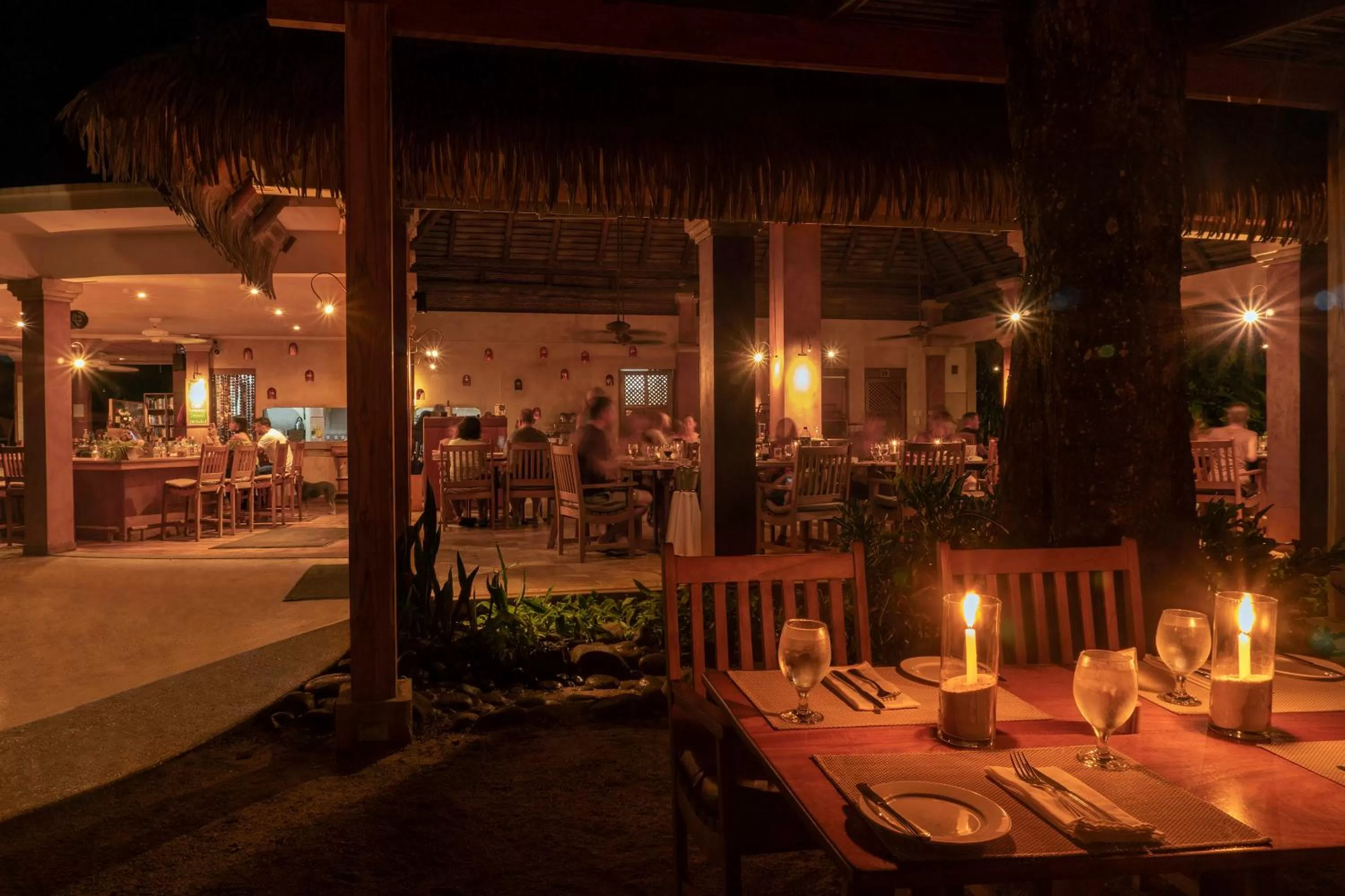 Restaurant/places to eat in Capitán Suizo Beachfront Boutique Hotel