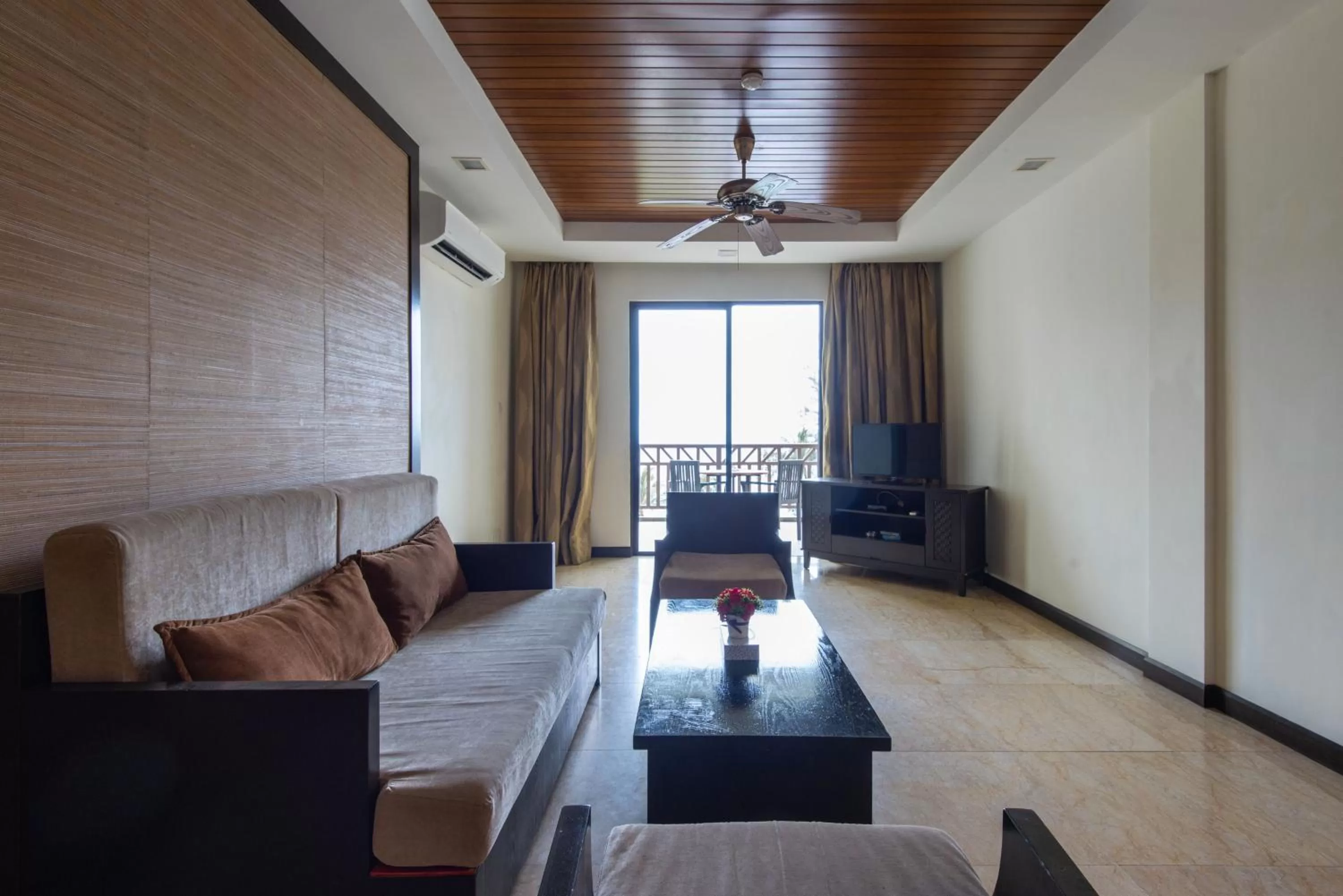 Sabah Beach Villas & Suites