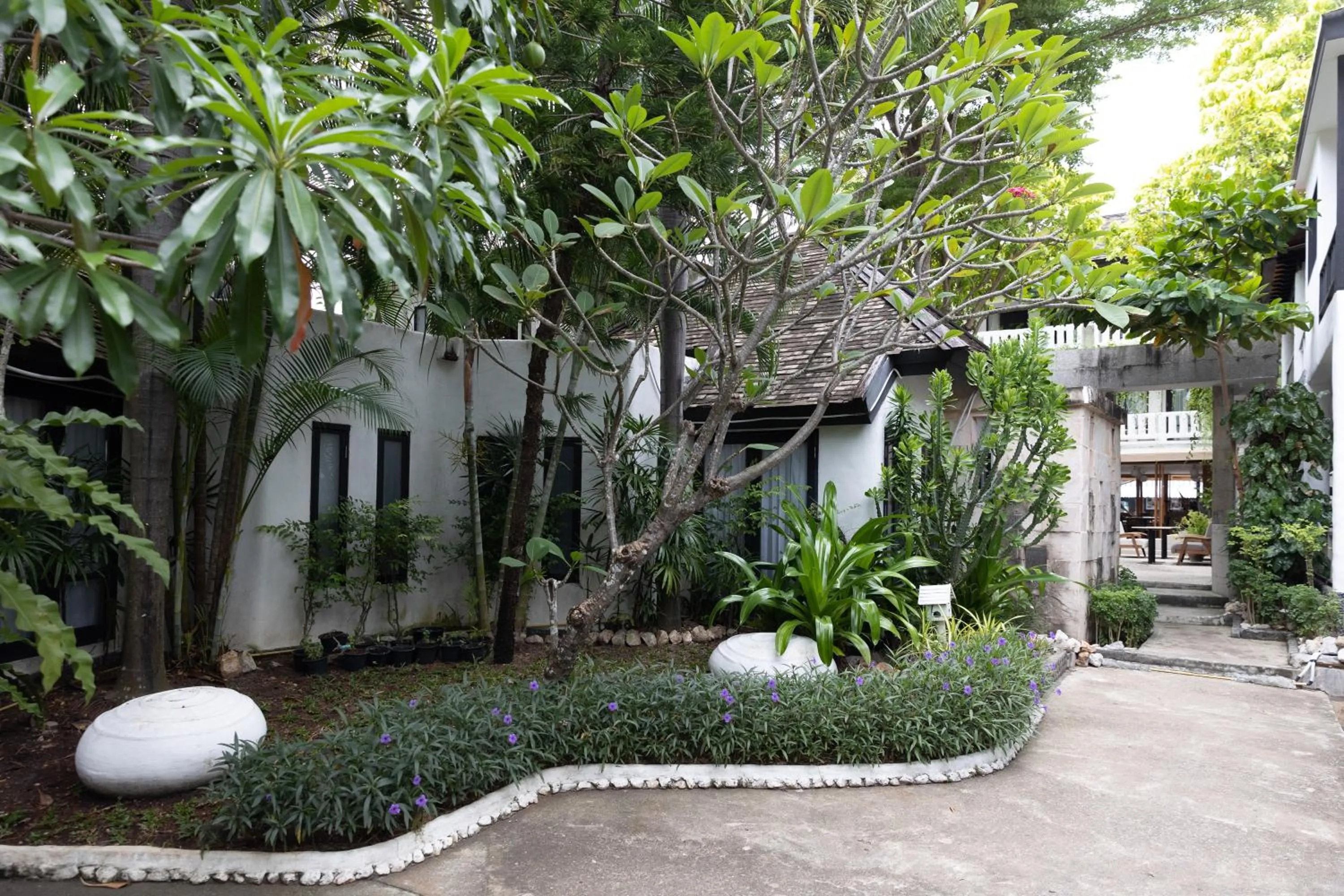 Garden in Punnpreeda Beach Resort - SHA Plus Certified