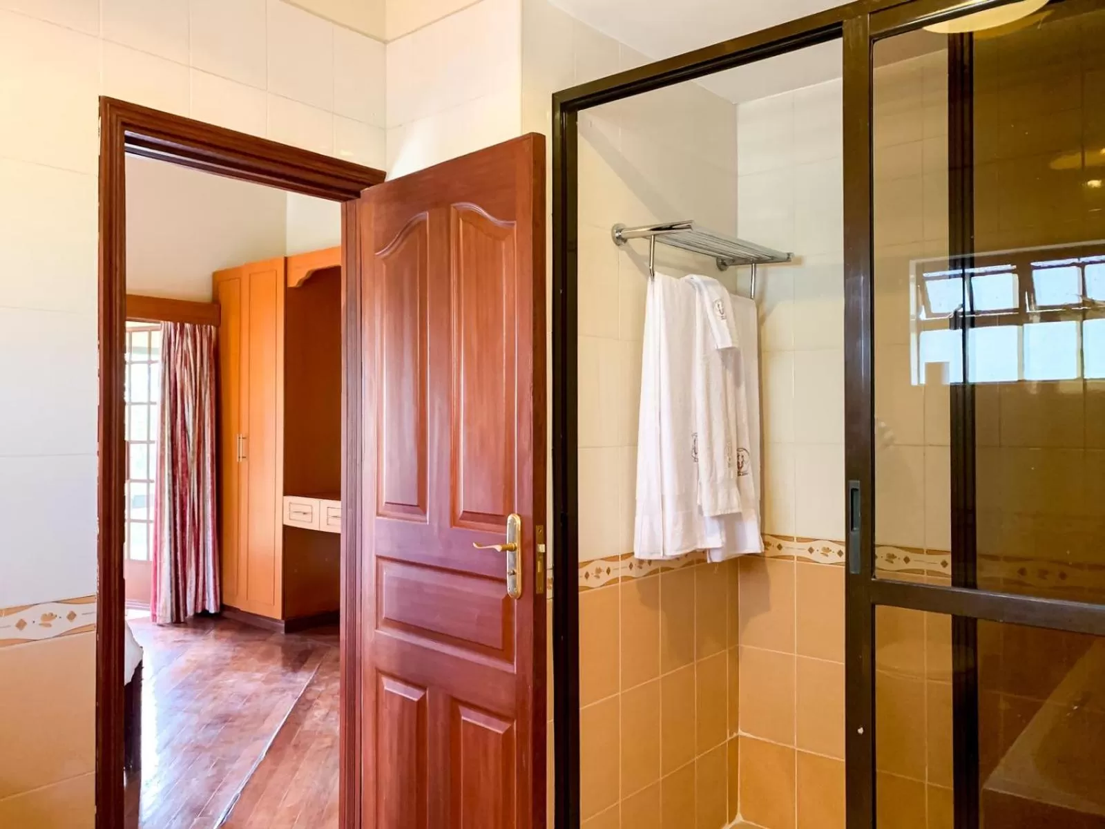 Bathroom in Oilepo Cottage