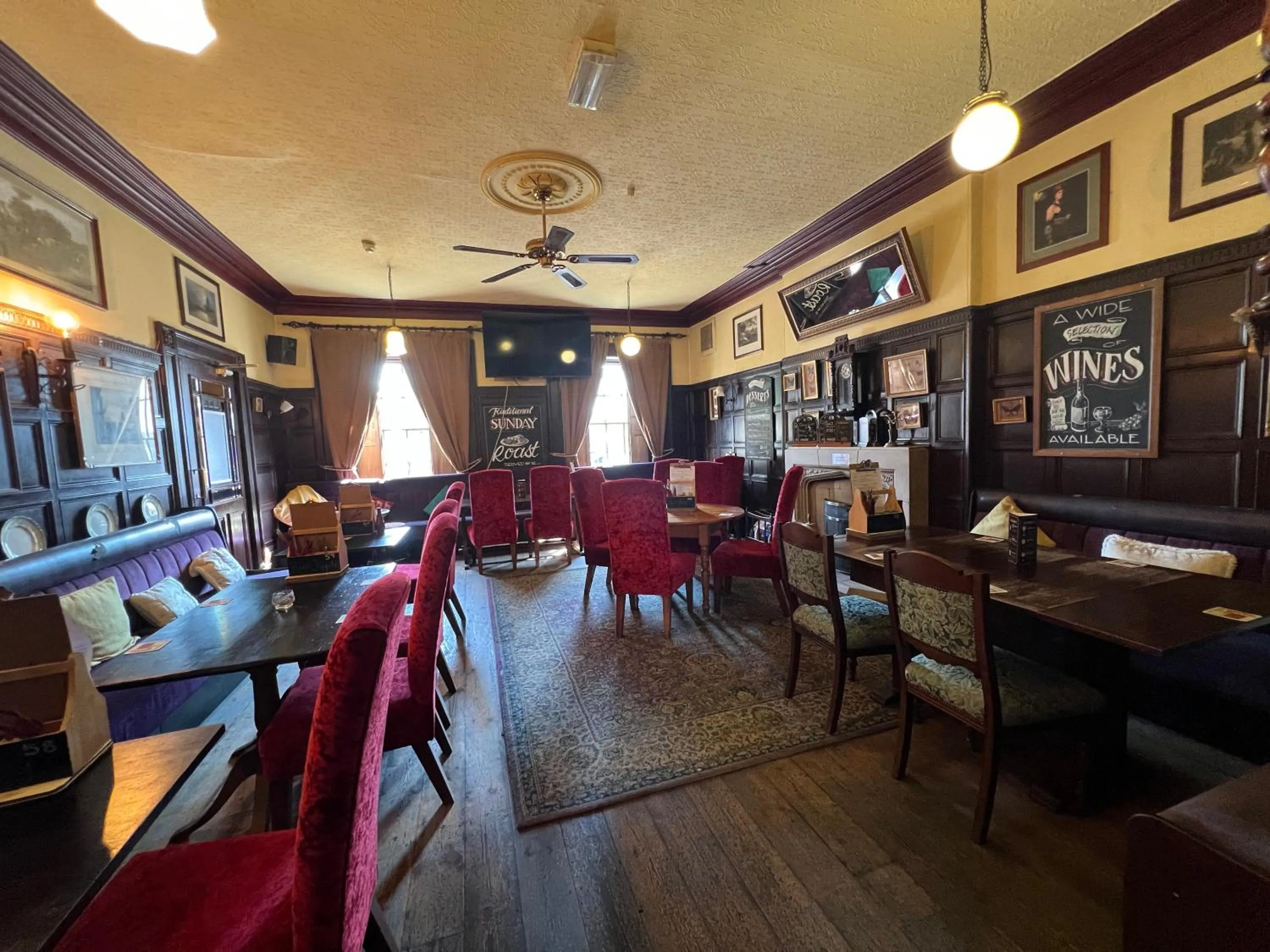 Restaurant/places to eat in Georgian House Hotel