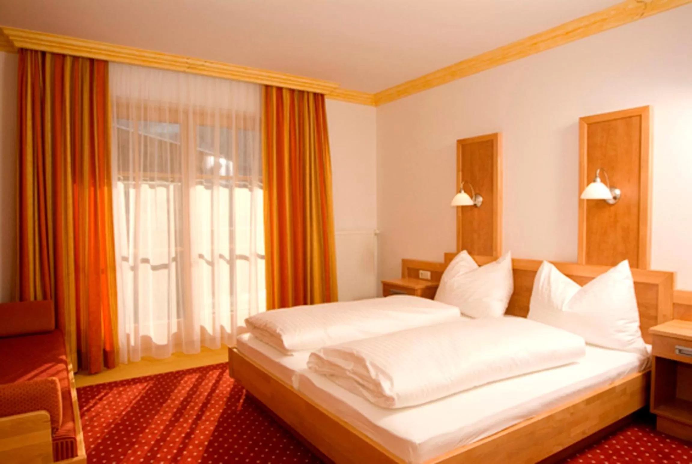 Double Room in Hotel Astrid - Ski In - Ski Out