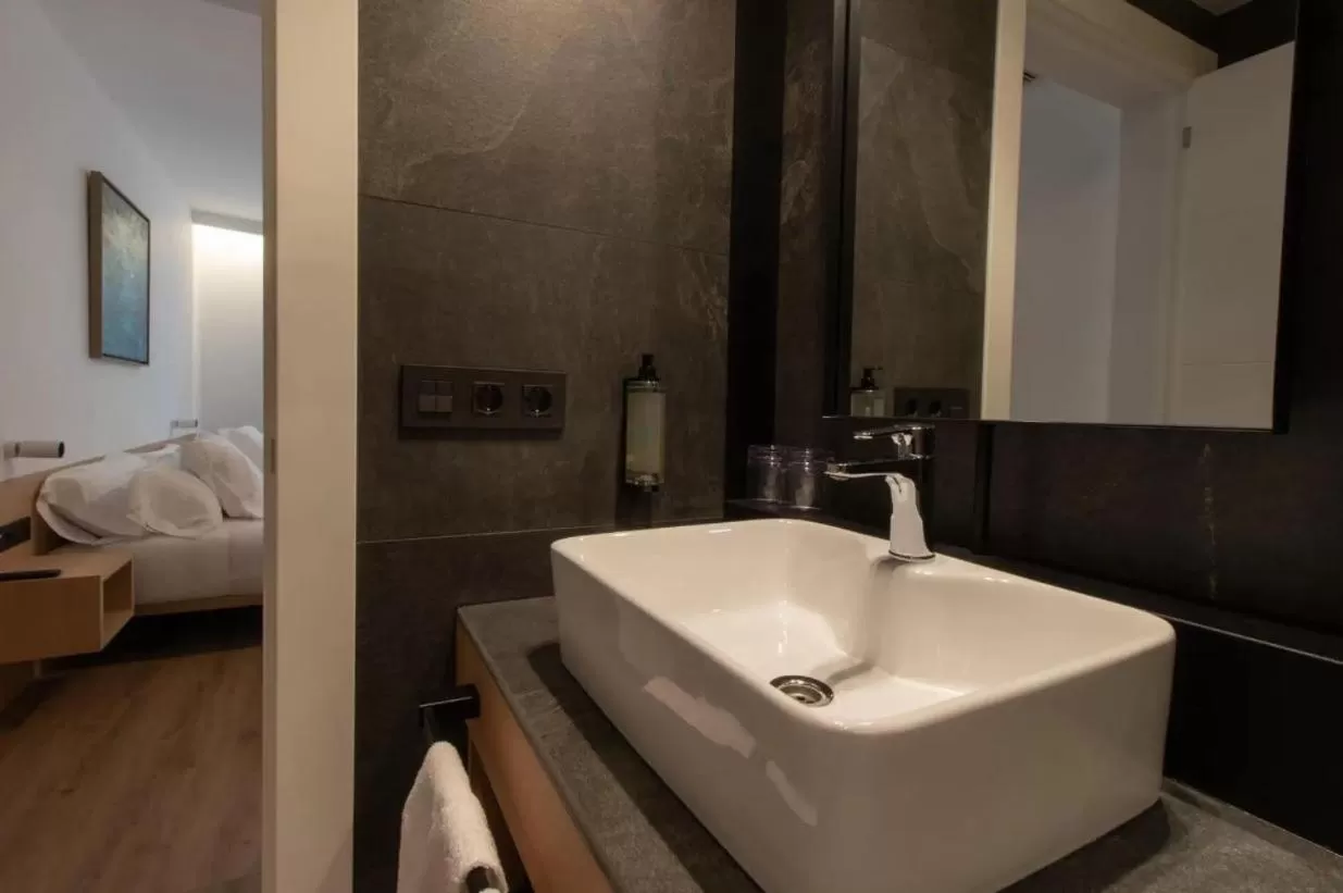 Bed in Hotel Cortabitarte