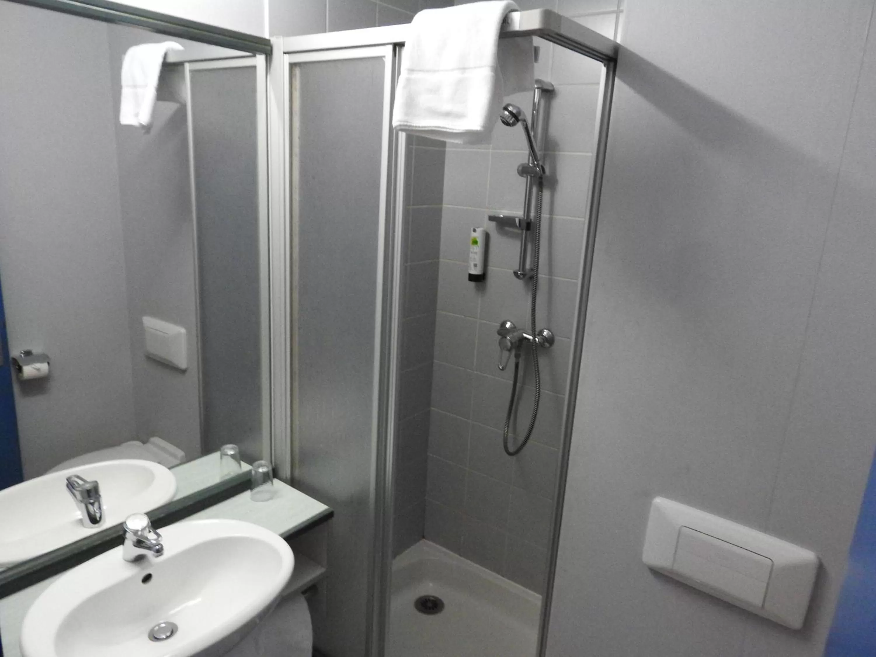 Bathroom in Hotel Anhalt