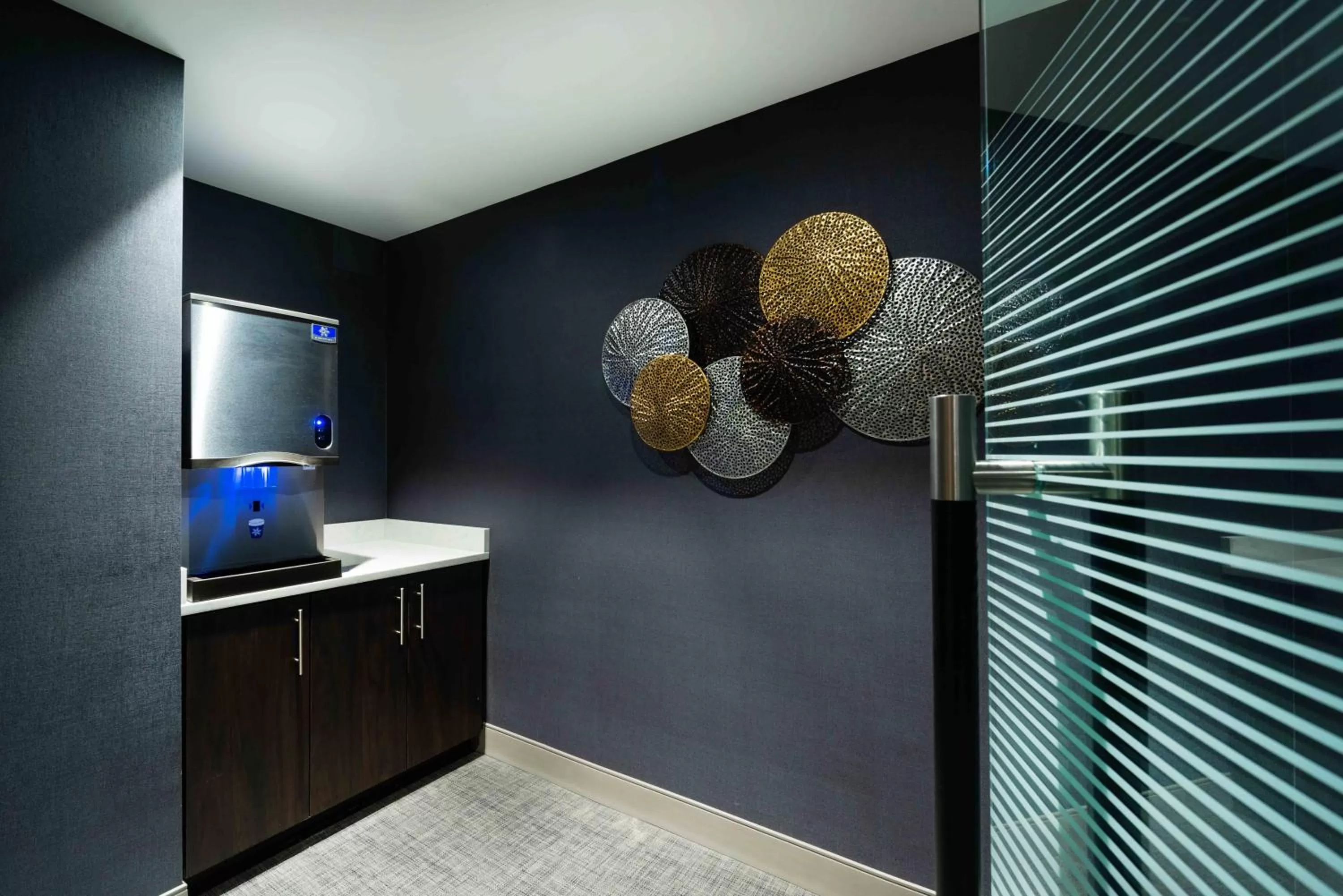 Decorative detail in Staybridge Suites - Quincy by IHG