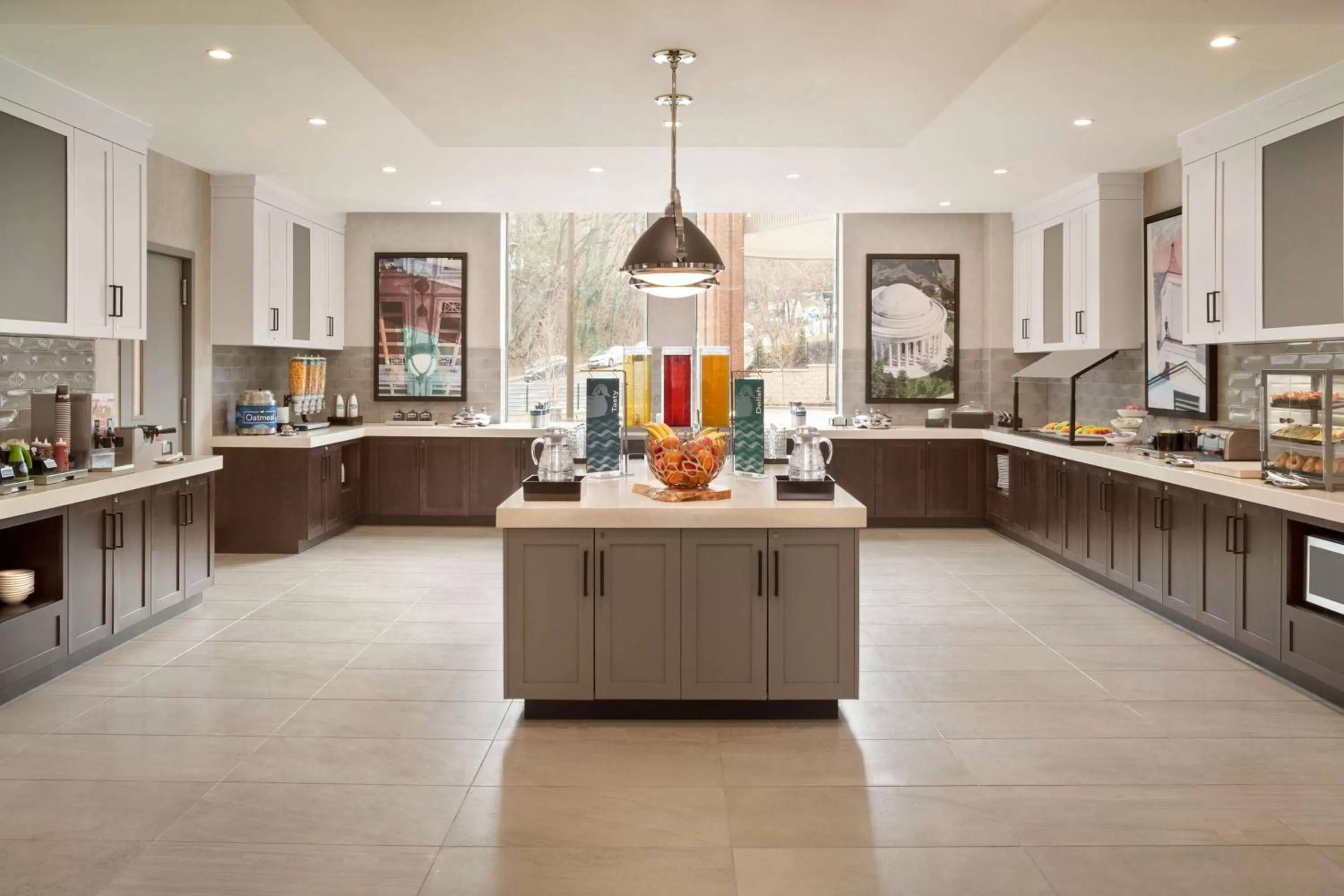 Breakfast in Homewood Suites By Hilton Arlington Rosslyn Key Bridge