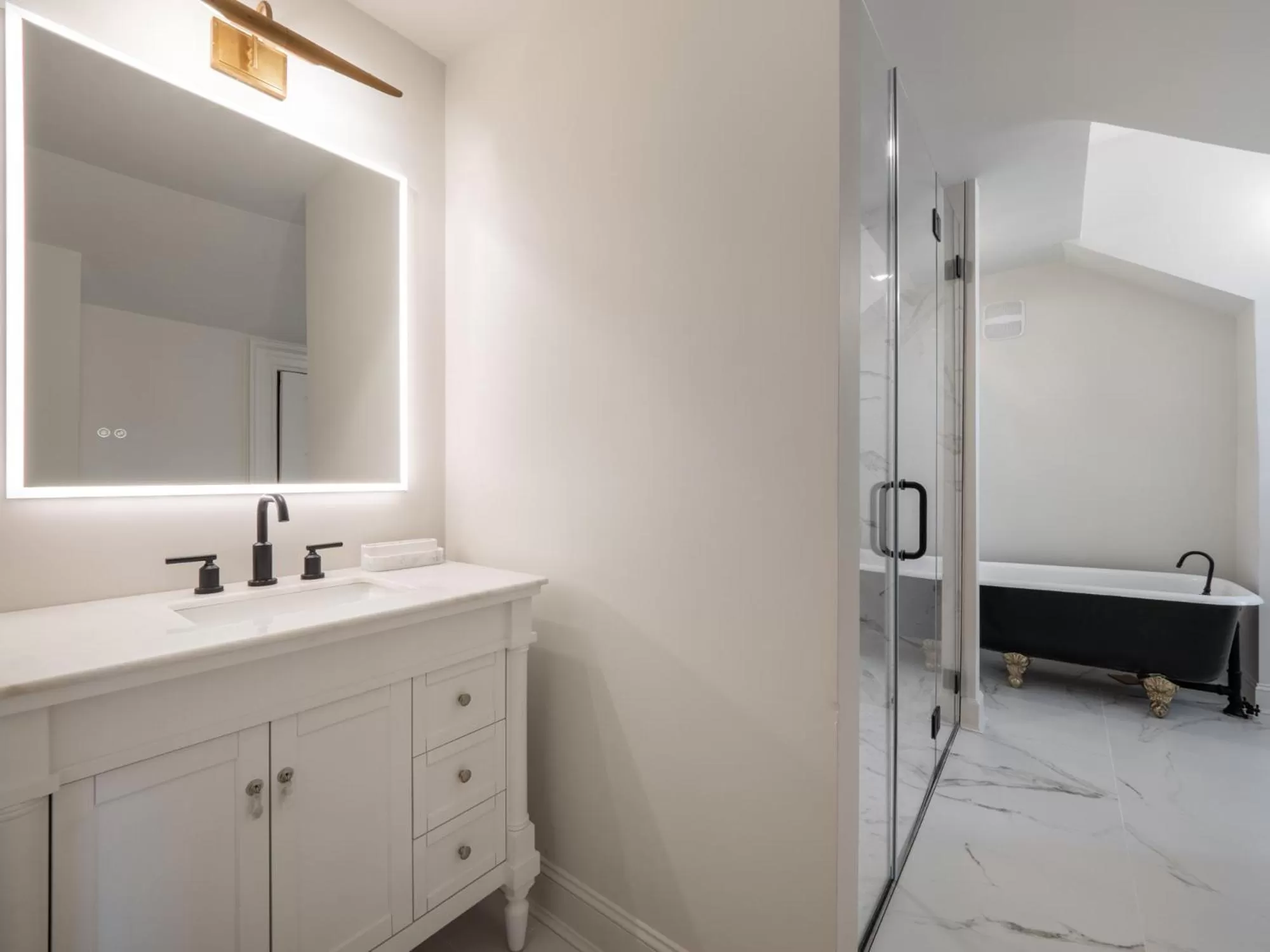 Bathroom in Graystone Inn