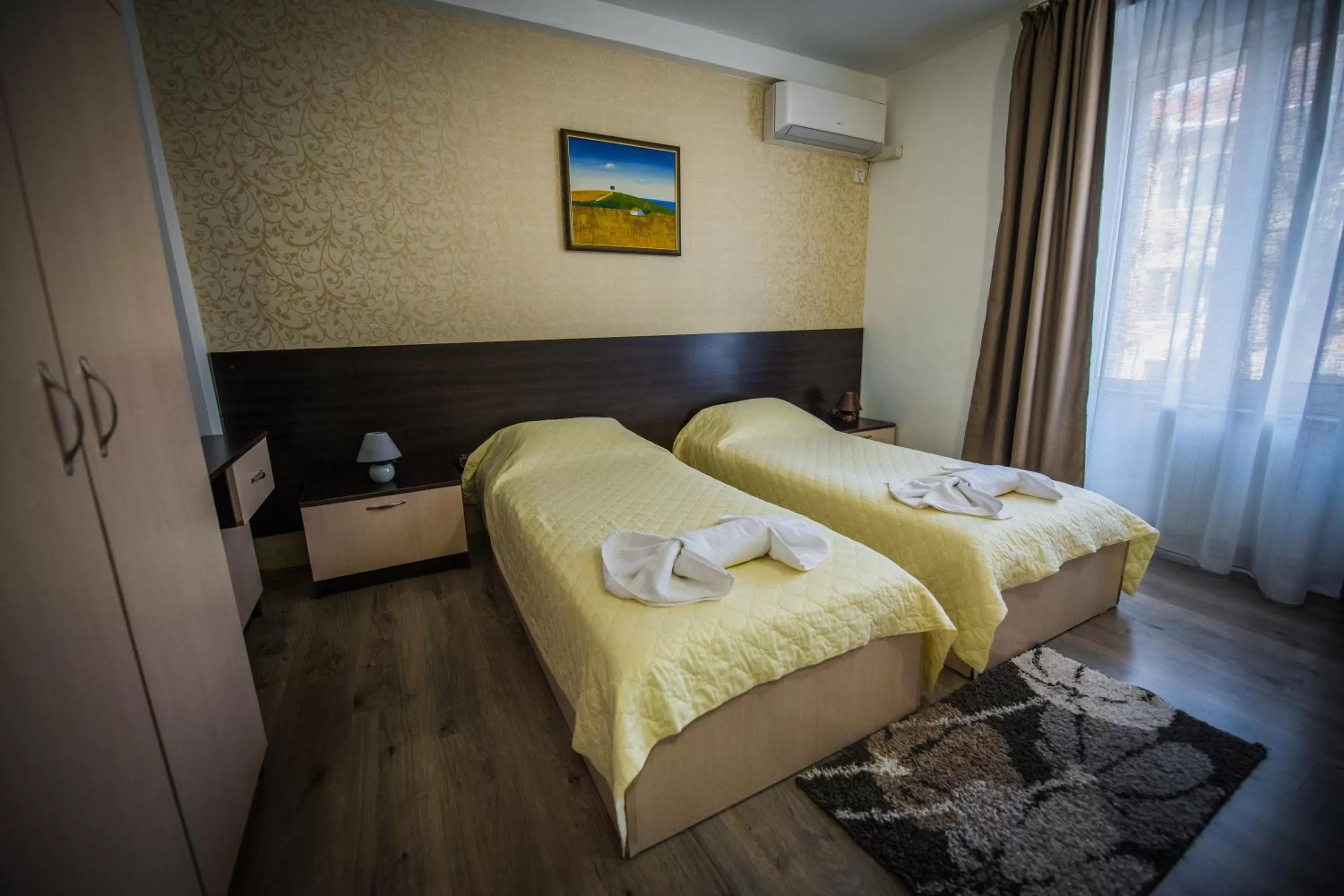 Bed in Vida Family Hotel