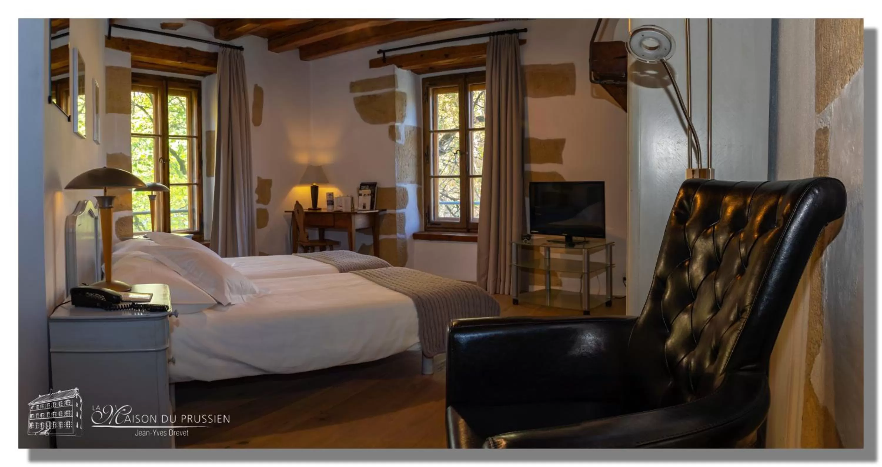 Photo of the whole room, Bed in Hôtel La Maison du Prussien