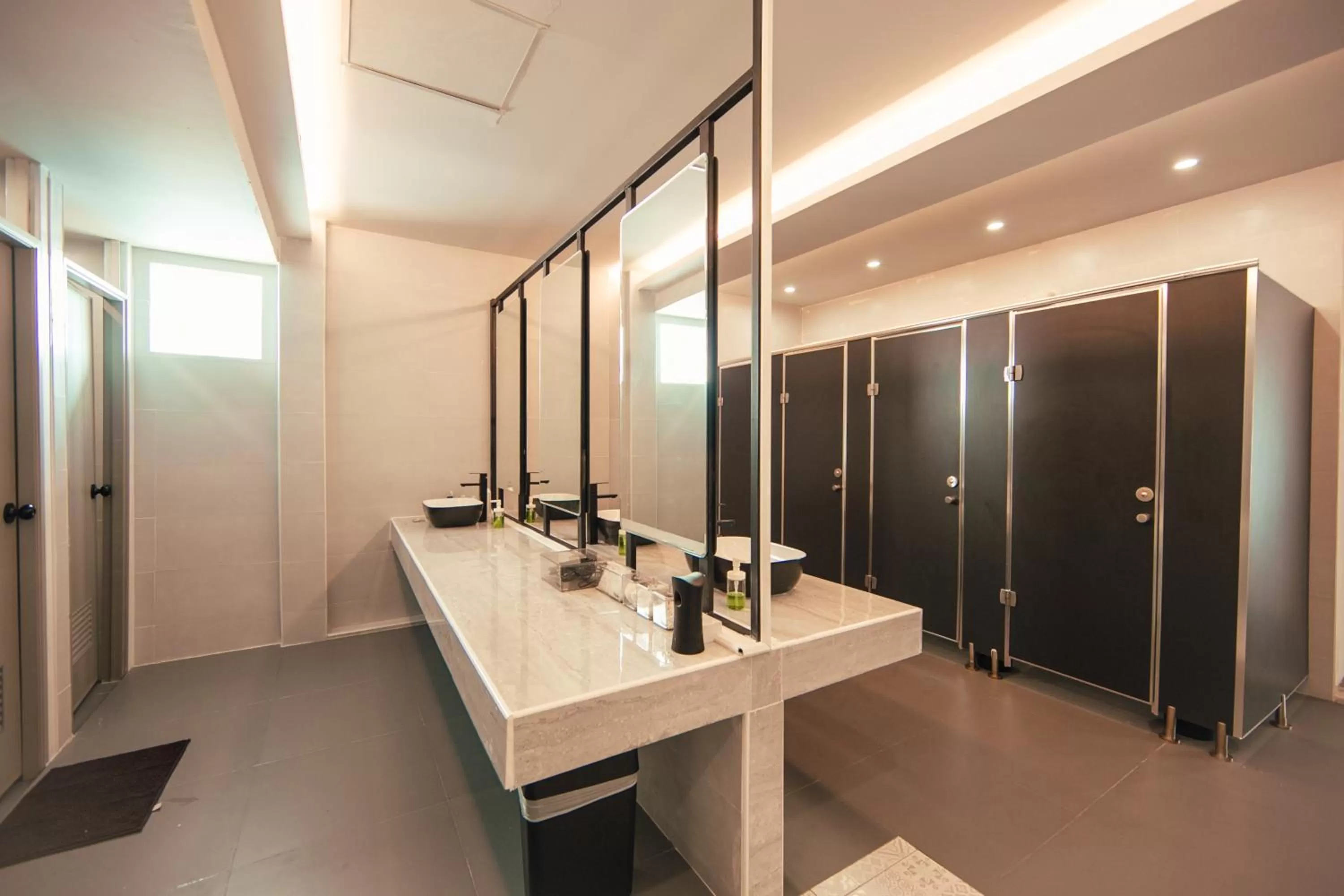 Bathroom in Sylvis Hostel Chiangmai