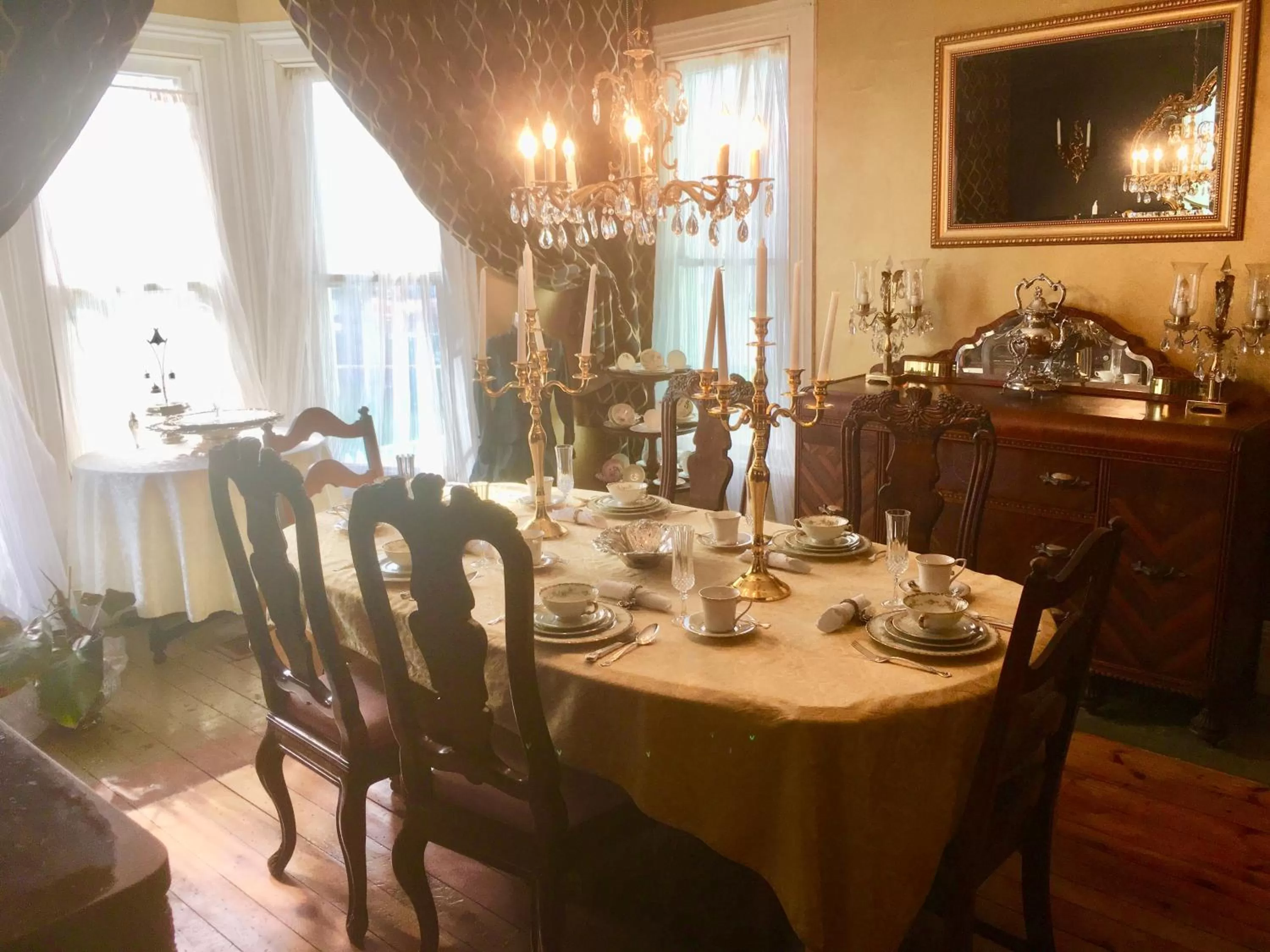 Breakfast, Restaurant/Places to Eat in Aaron House of Niagara Falls