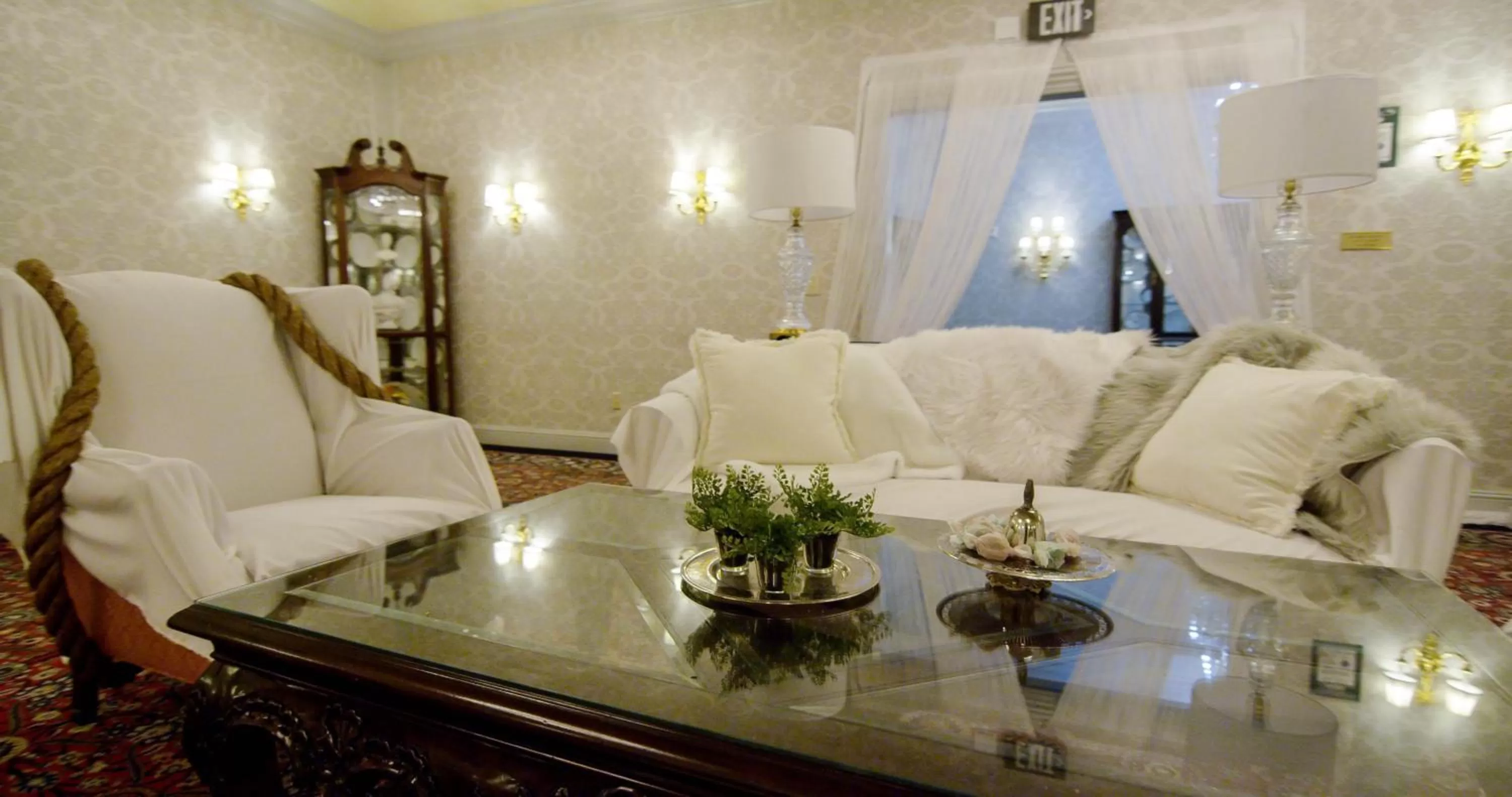 Banquet/Function facilities in The Bristol Hotel Campbell San Jose