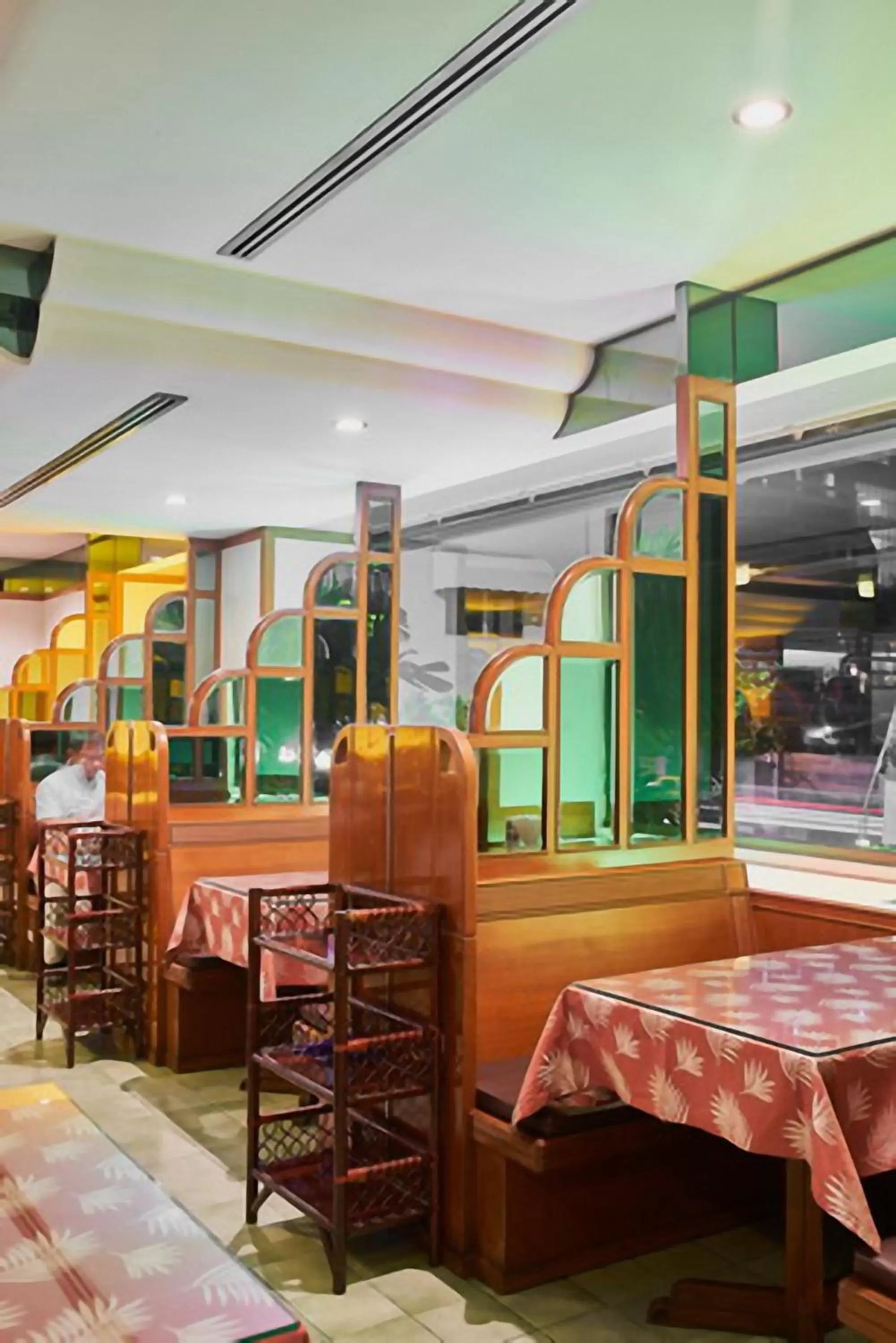 Restaurant/Places to Eat in MIDO Hotel