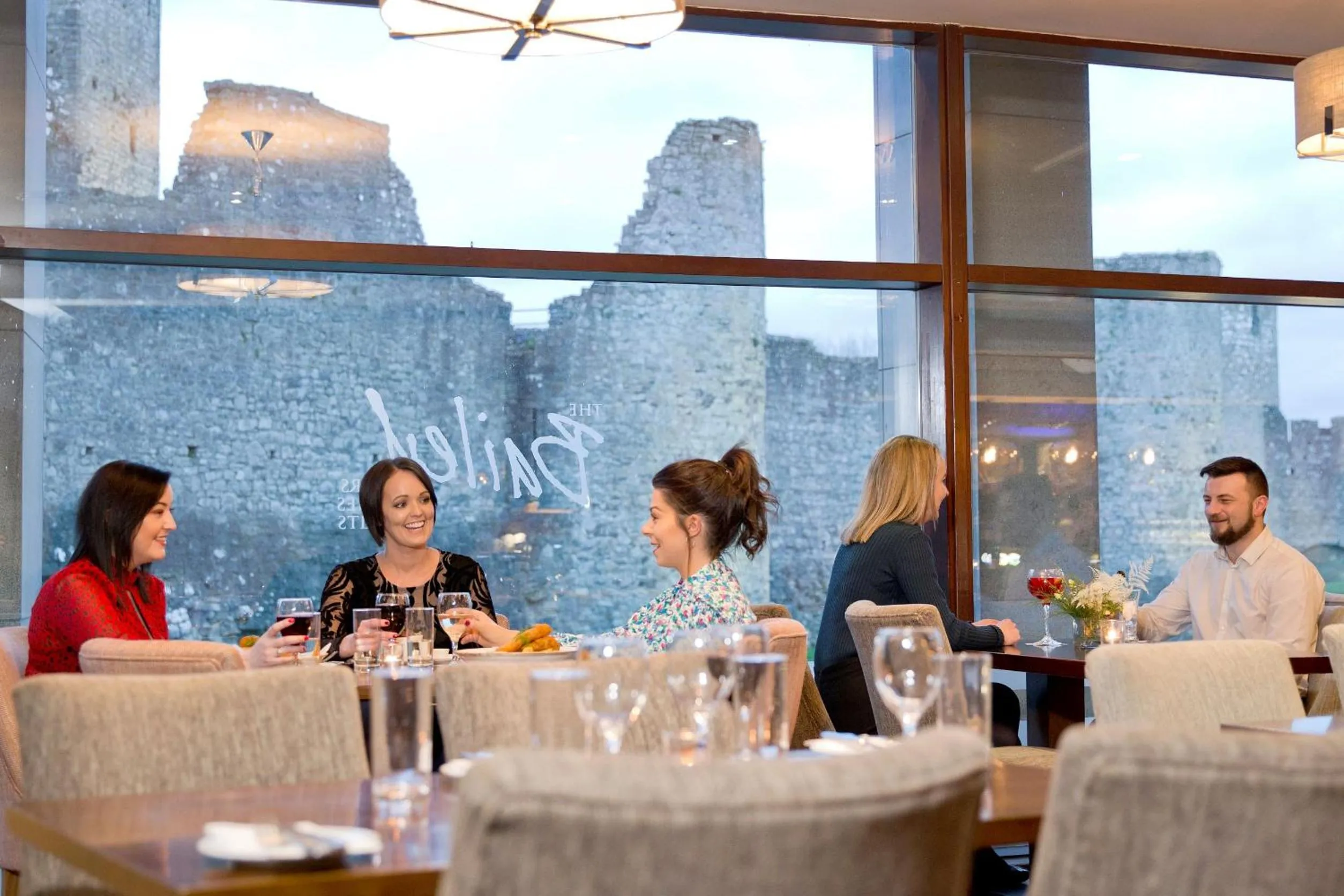 Restaurant/places to eat in Trim Castle Hotel