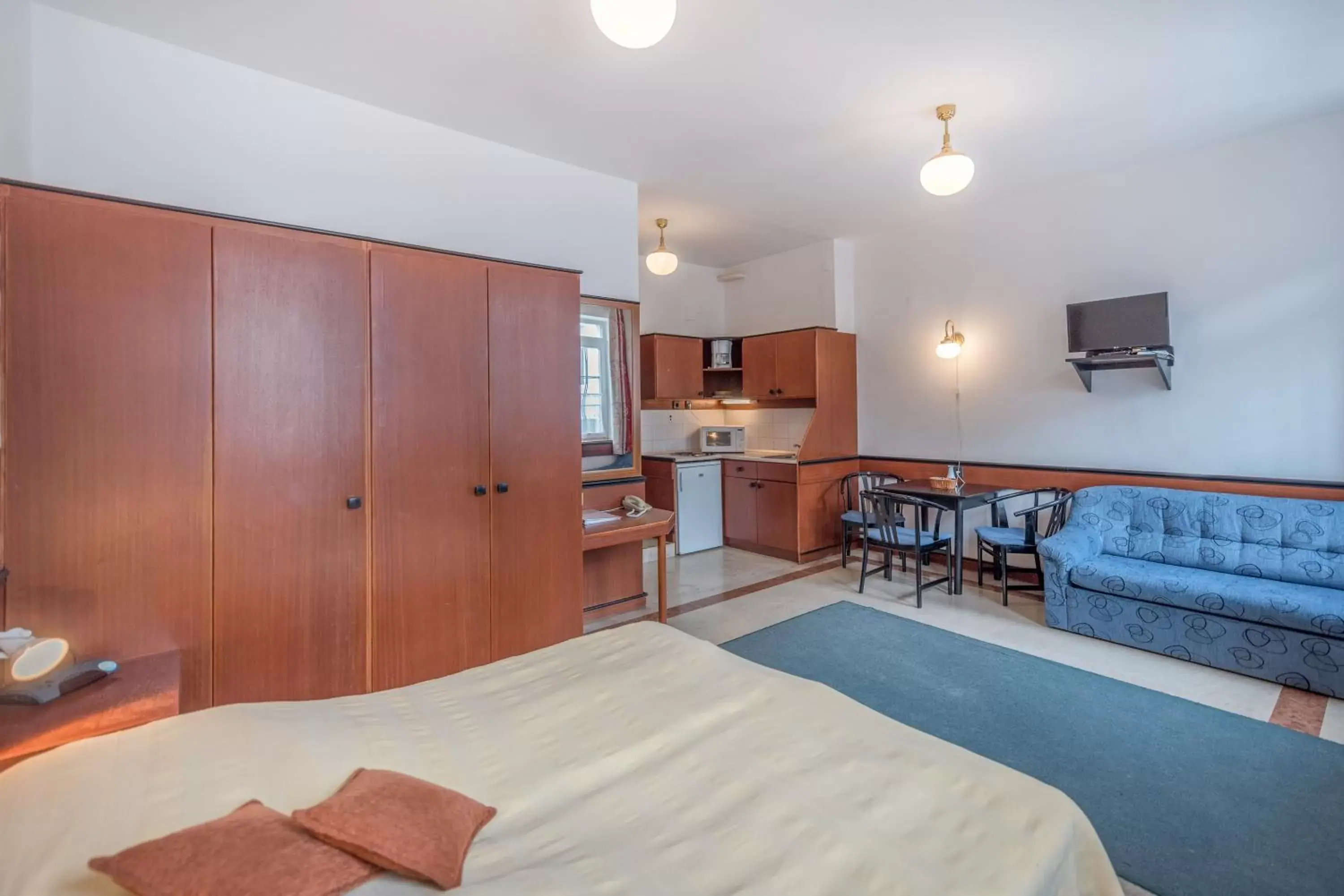 Apartment (4 Adults) in Abbázia Club Hotel Kék Apartment (4 Adults) in Abbázia Club Hotel Kék