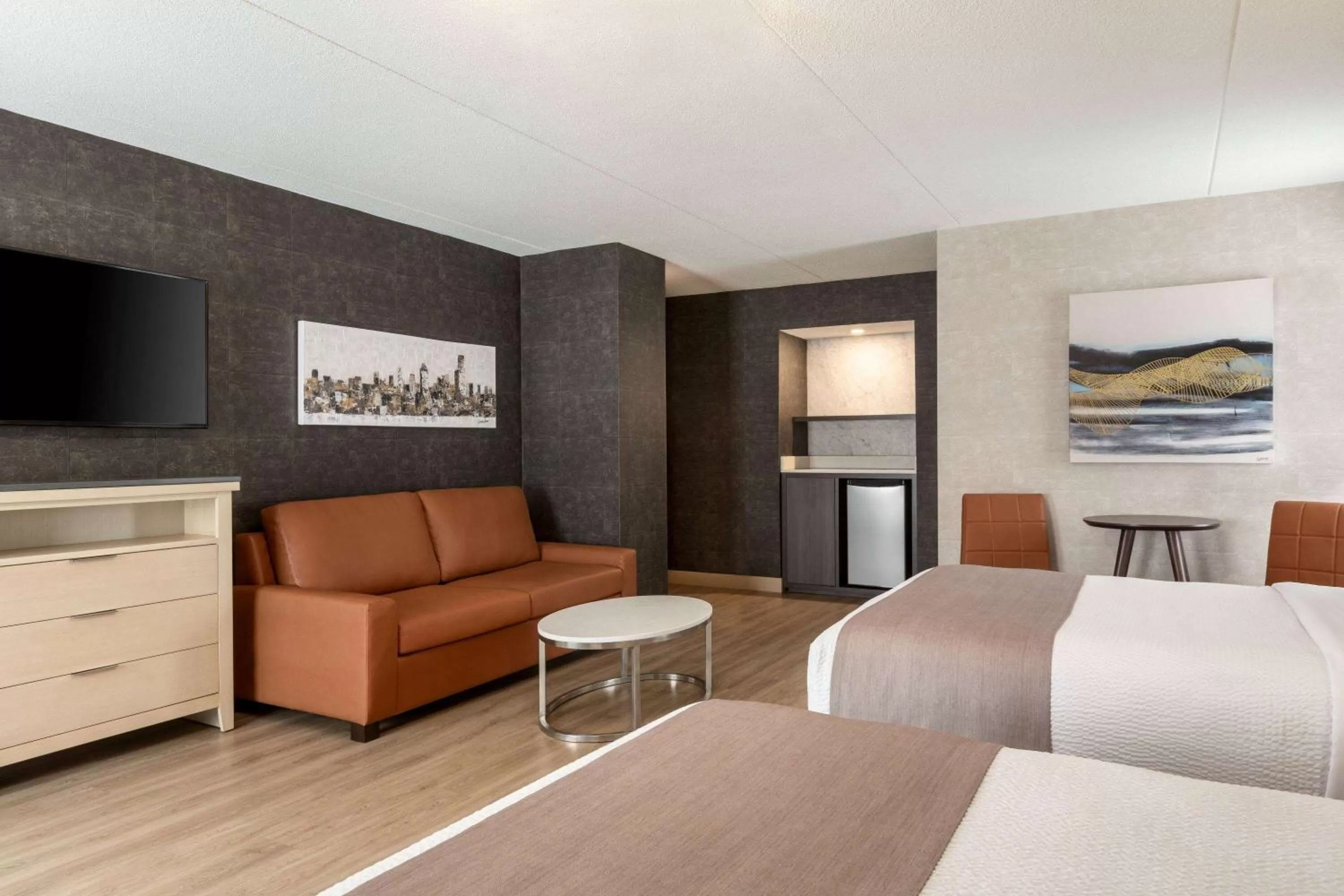 Photo of the whole room in Days Inn by Wyndham Toronto West Mississauga