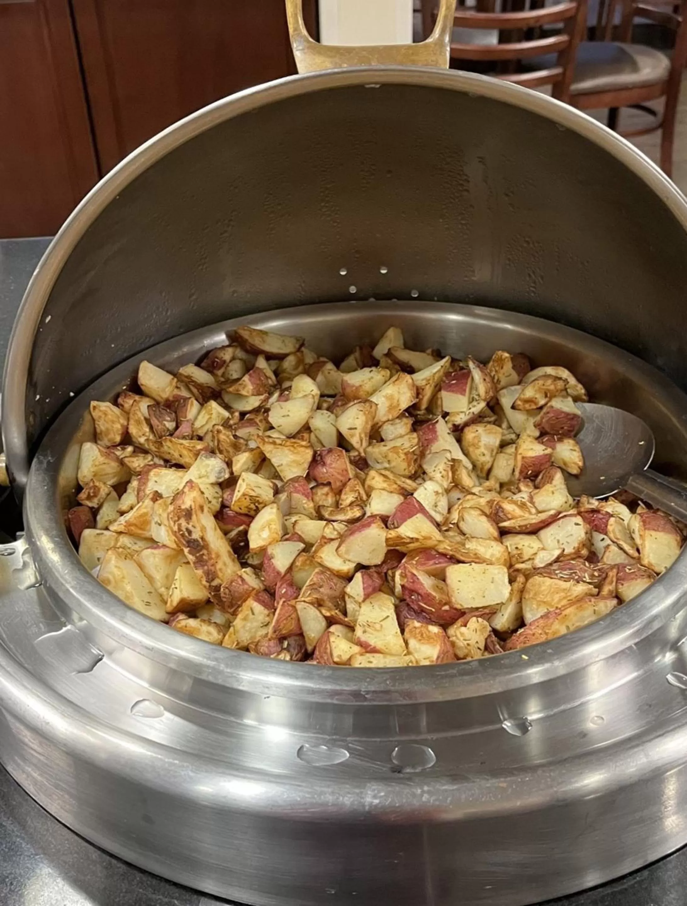 Breakfast in Hotel Lotus Kansas City Stadium