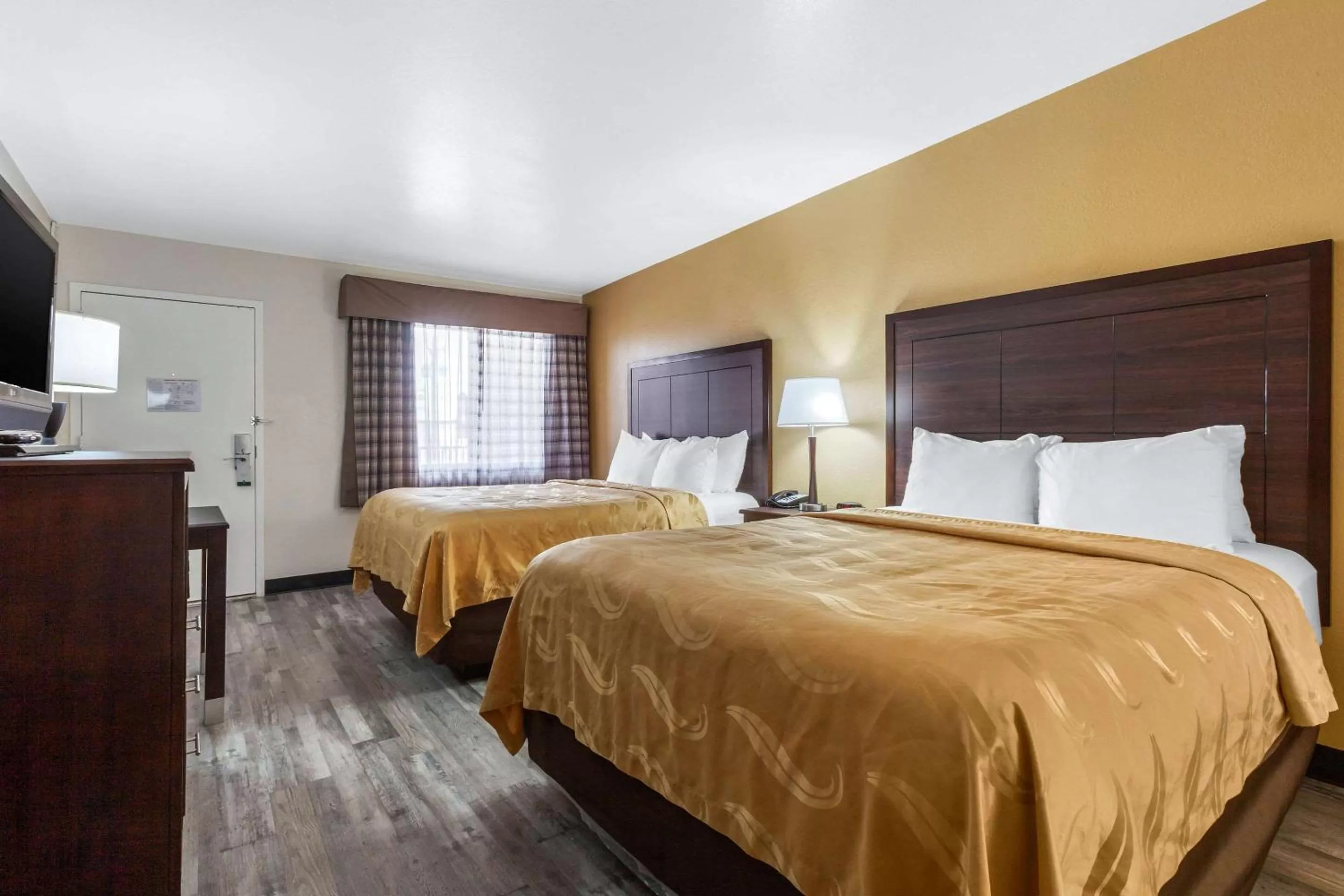 Photo of the whole room in Quality Inn & Suites near Downtown Mesa