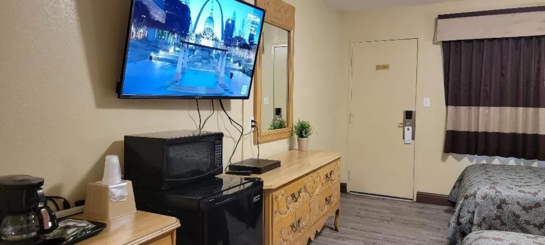 TV and multimedia in Lakeview Inn