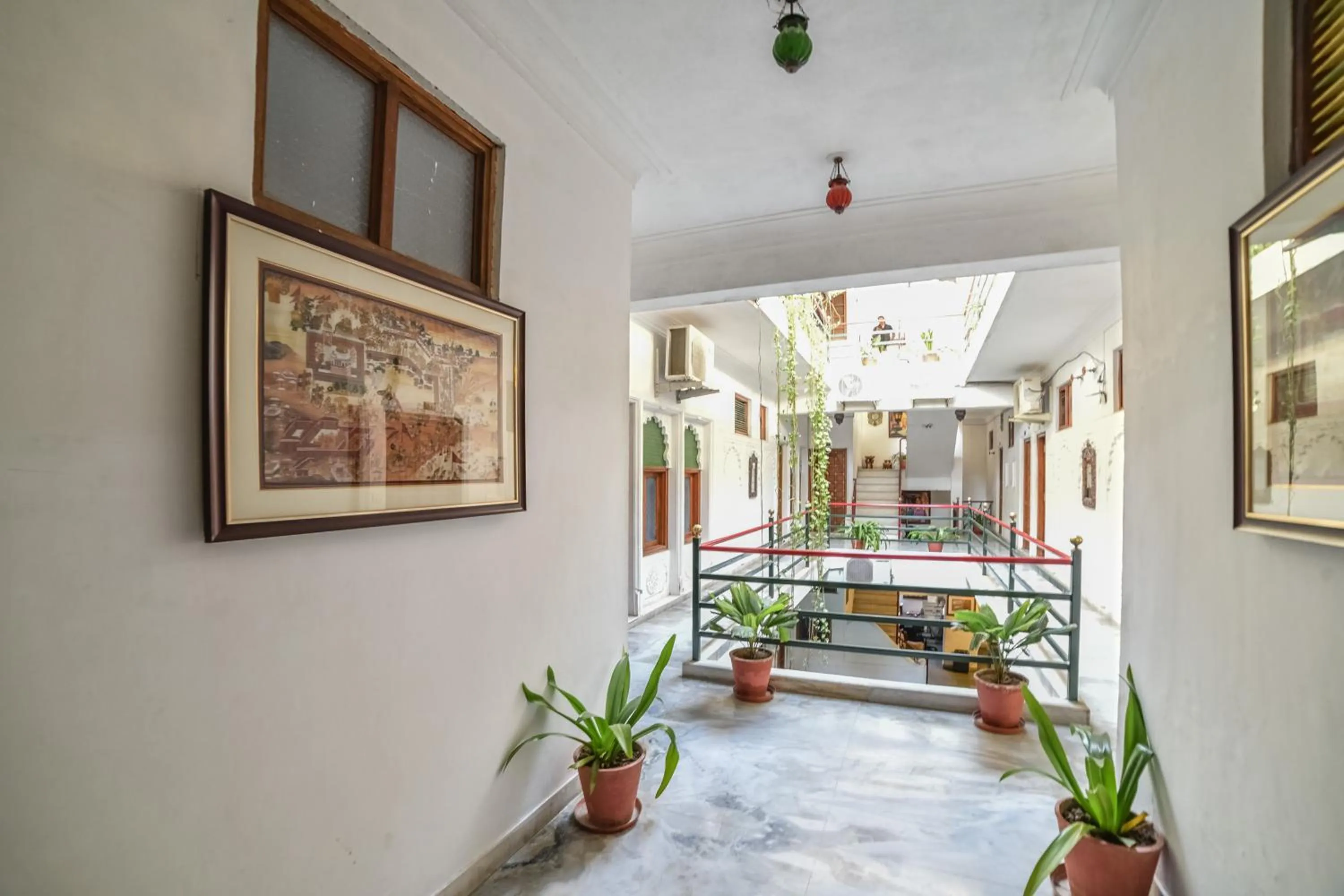 Property building in Hotel Devraj Niwas on Lake Pichola