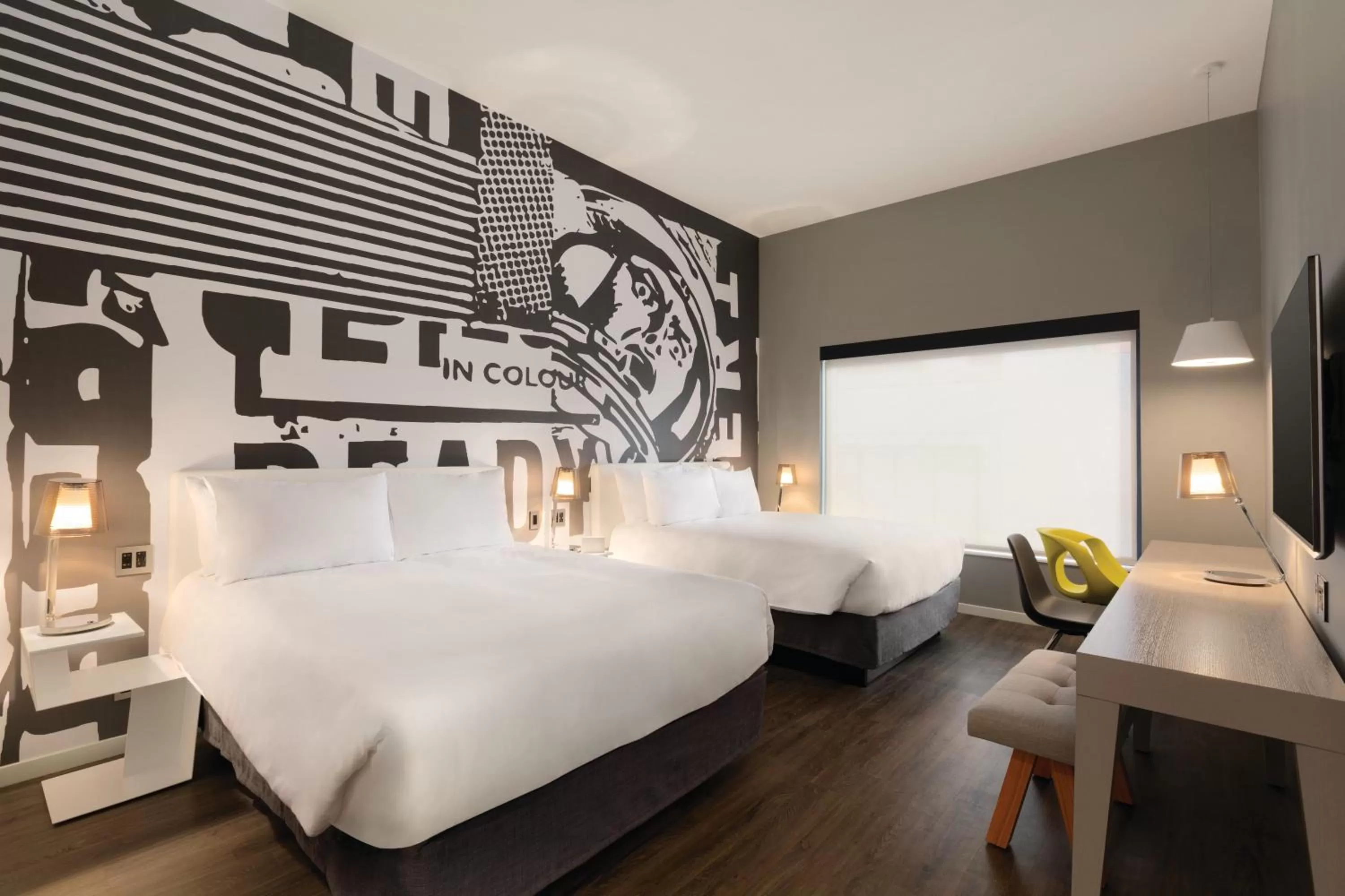 Photo of the whole room, Bed in Radisson Red Minneapolis Downtown