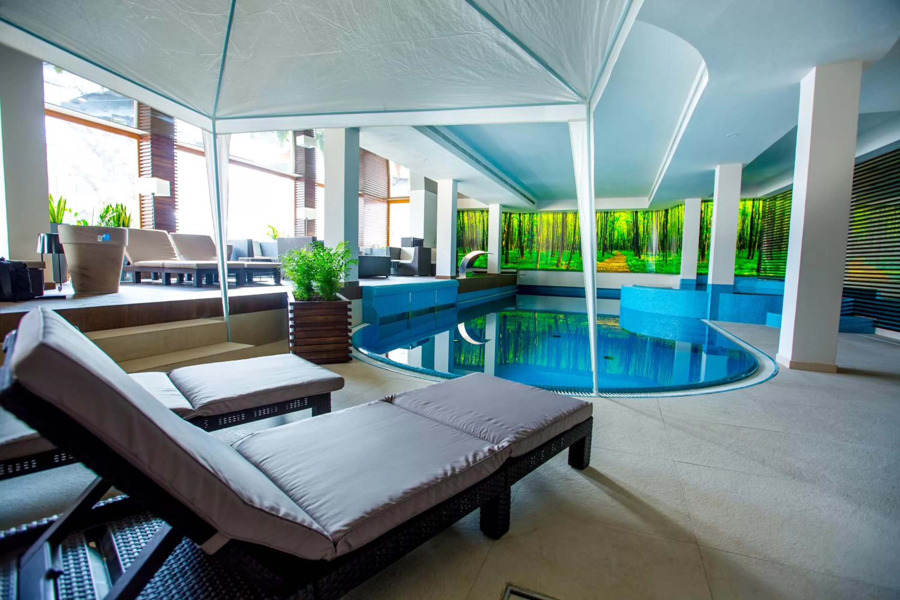 Swimming pool in Grand Hotel Boutique