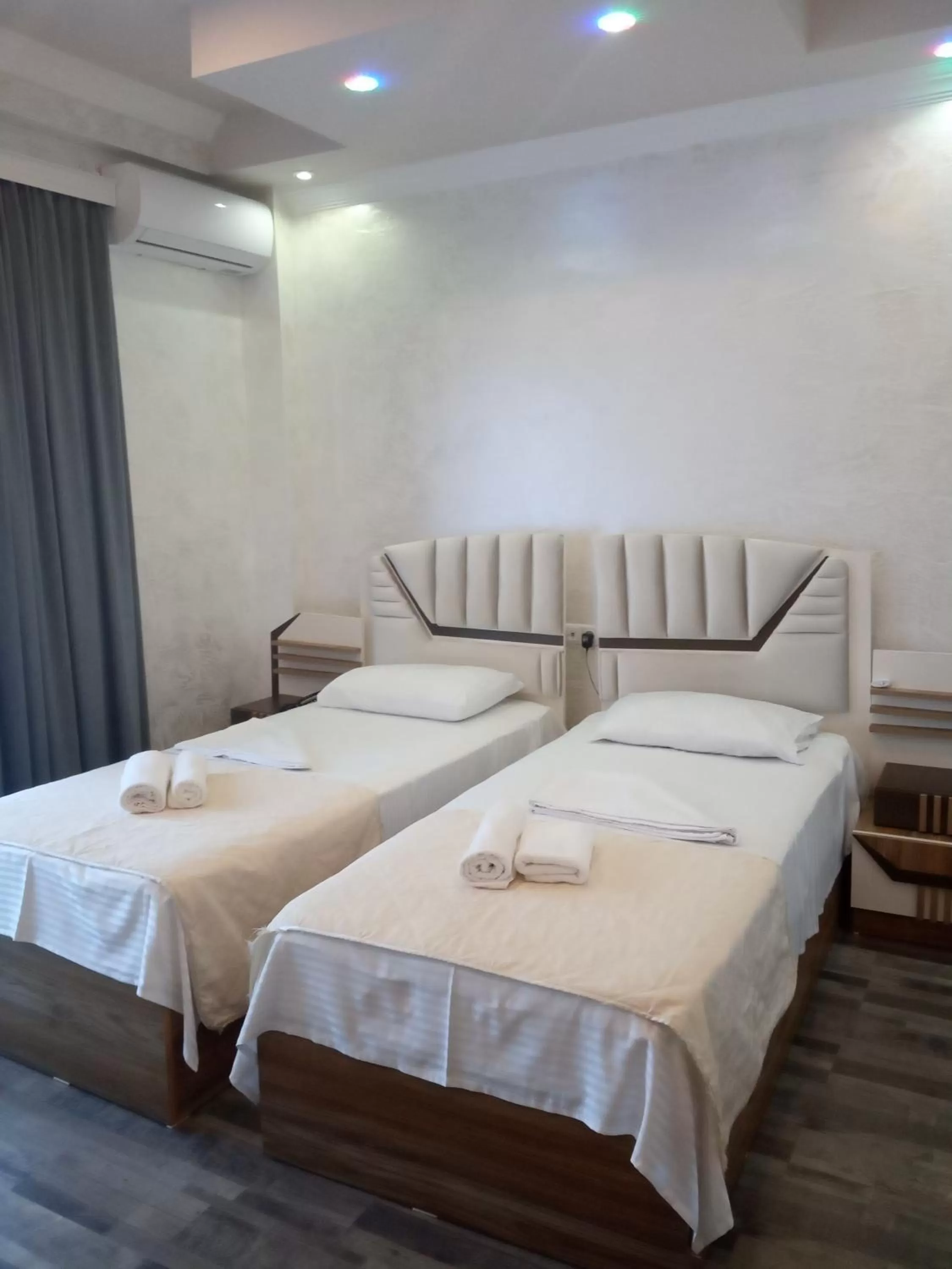 Bed in Hotel Royal Palace