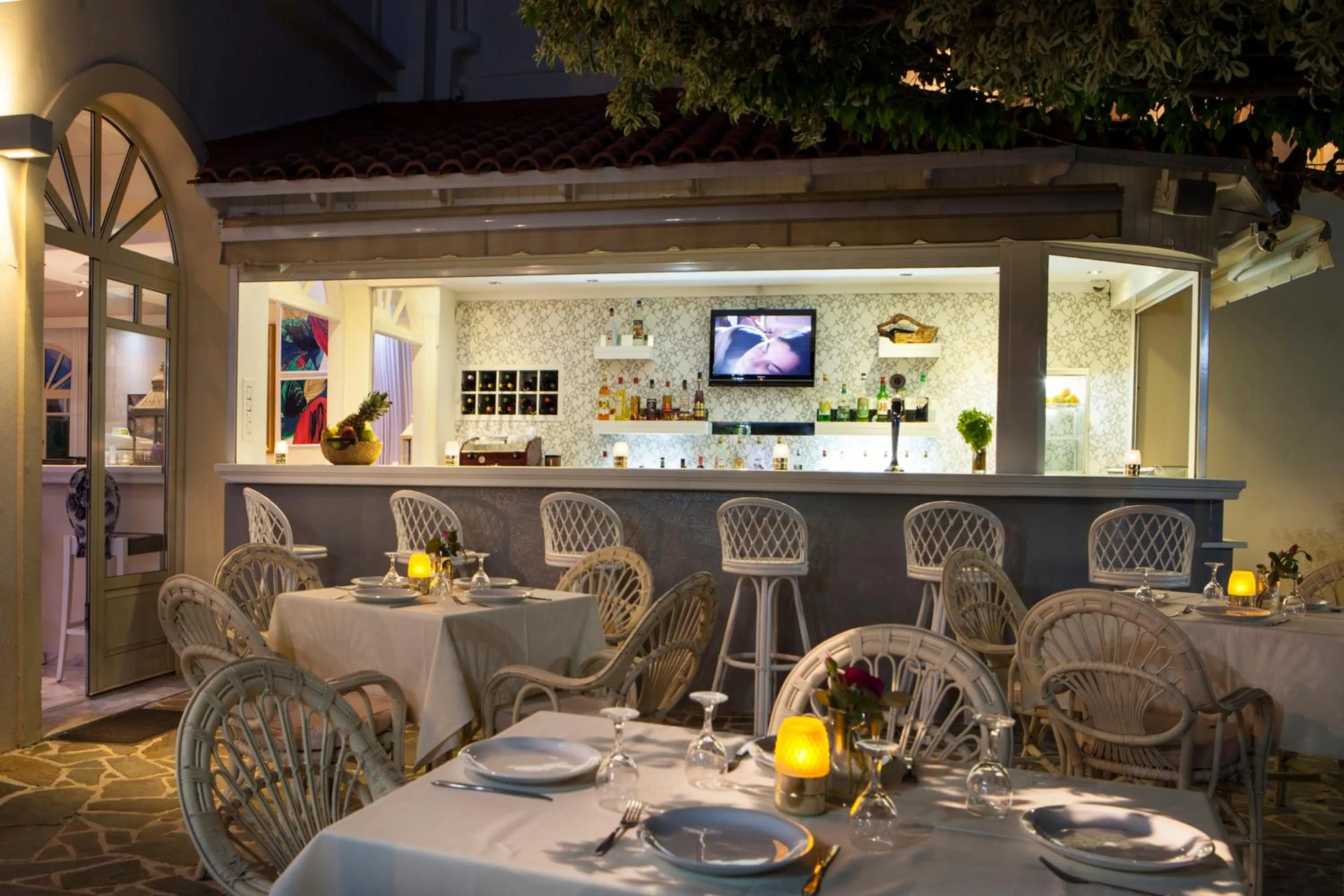 Lounge or bar in Princess Hotel