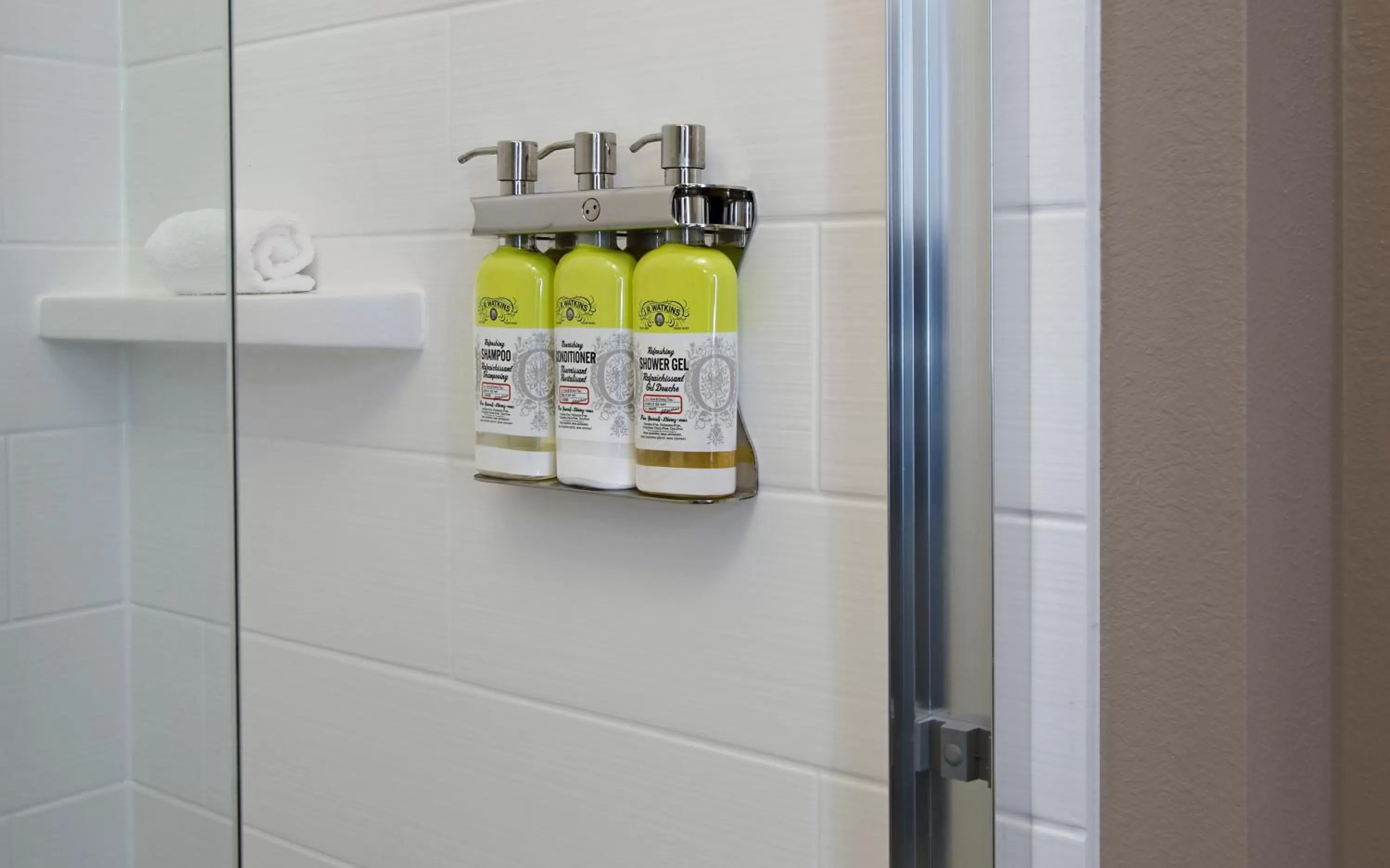 Photo of the whole room in Holiday Inn Express & Suites Dallas Frisco NW Toyota Stdm by IHG